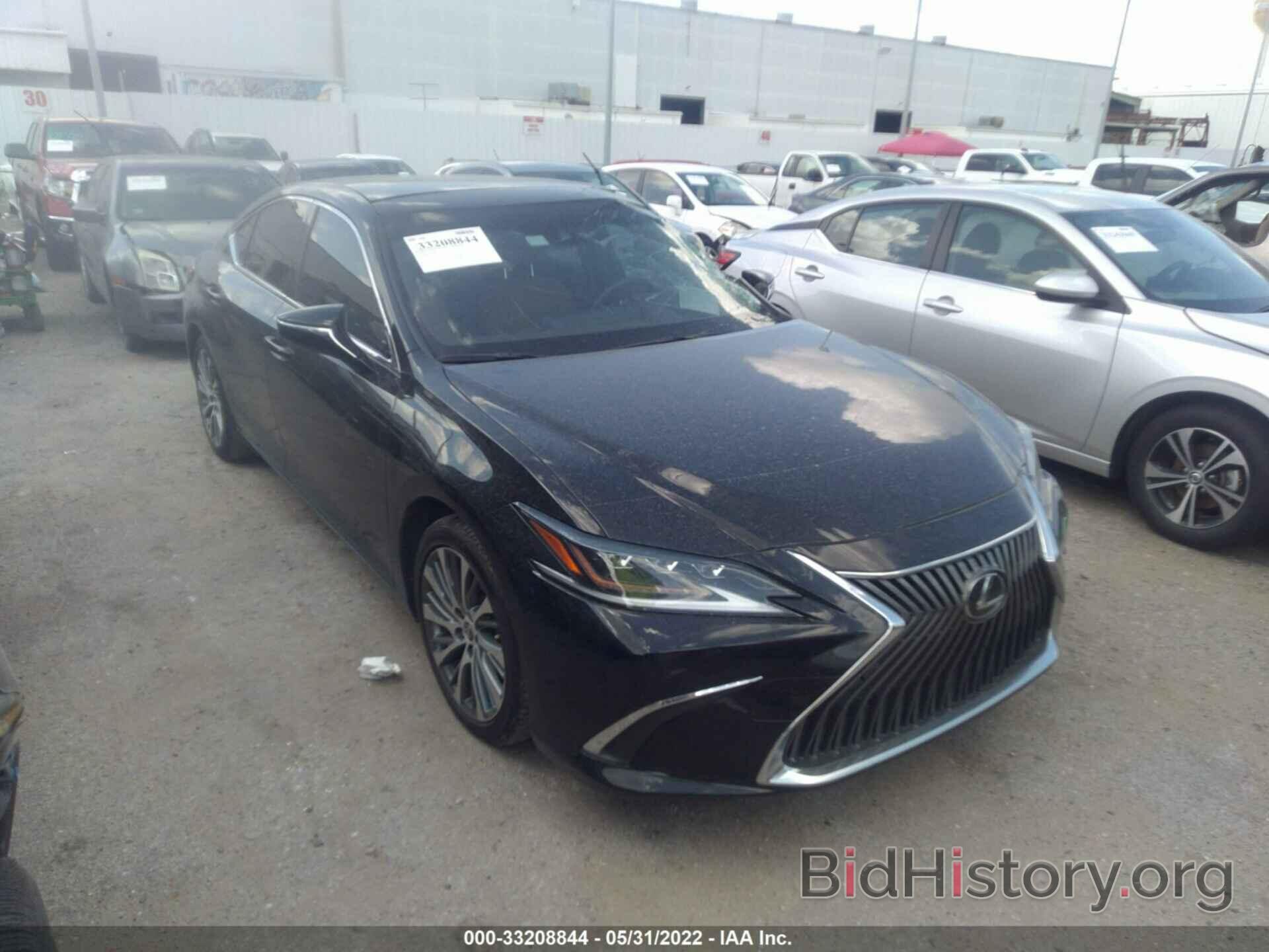 Photo JTHBZ1B18K2002563 - LEXUS ES 2019