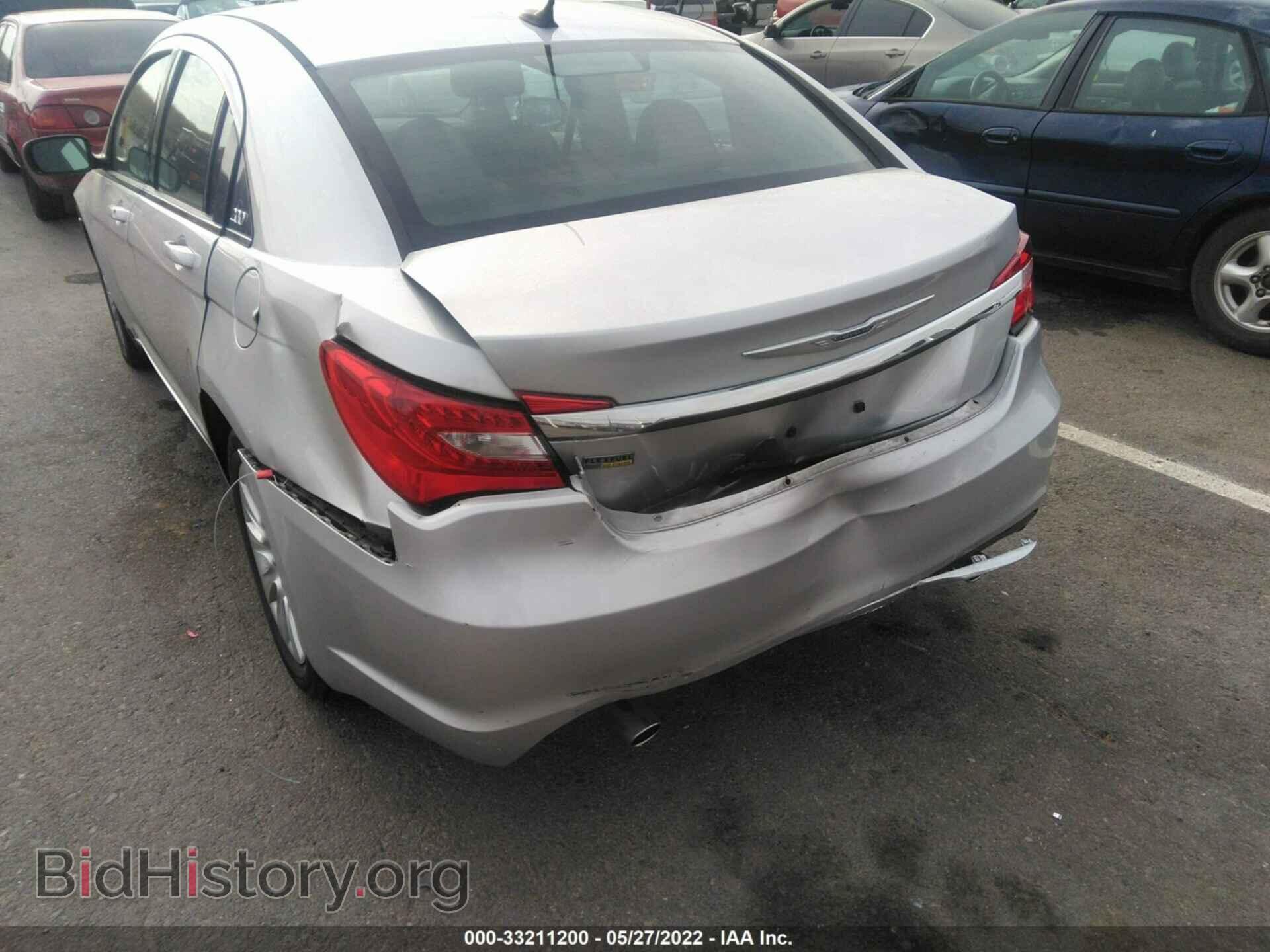 2012 CHRYSLER 200 - VIN: 1C3CCBAG2CN188379 - Фото 6