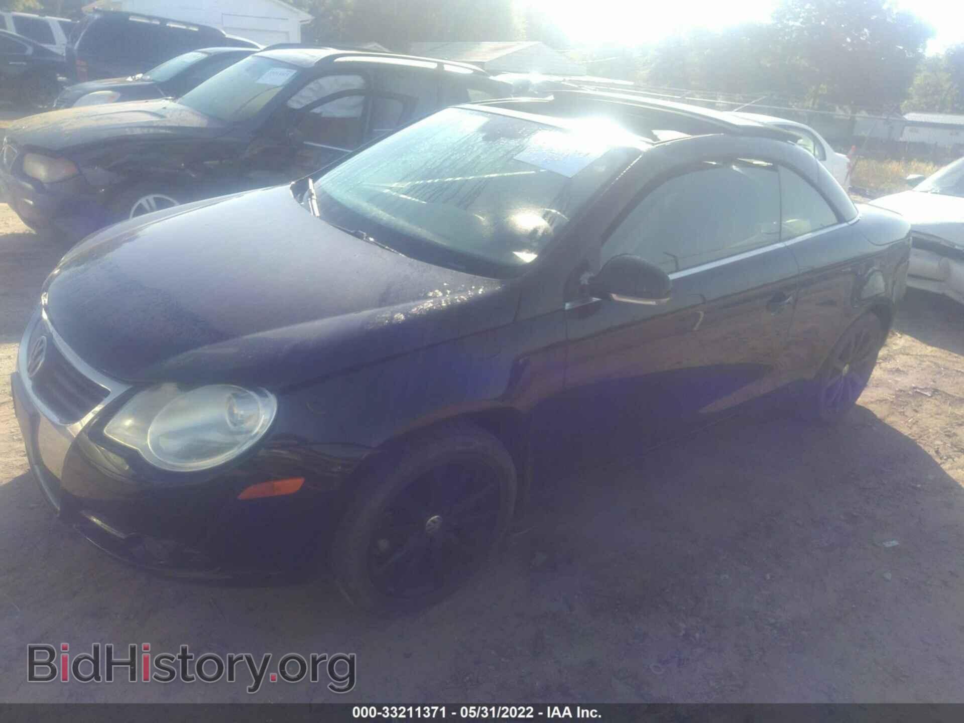 2007 VOLKSWAGEN EOS - VIN: WVWFA71F57V022592 - Фото 2