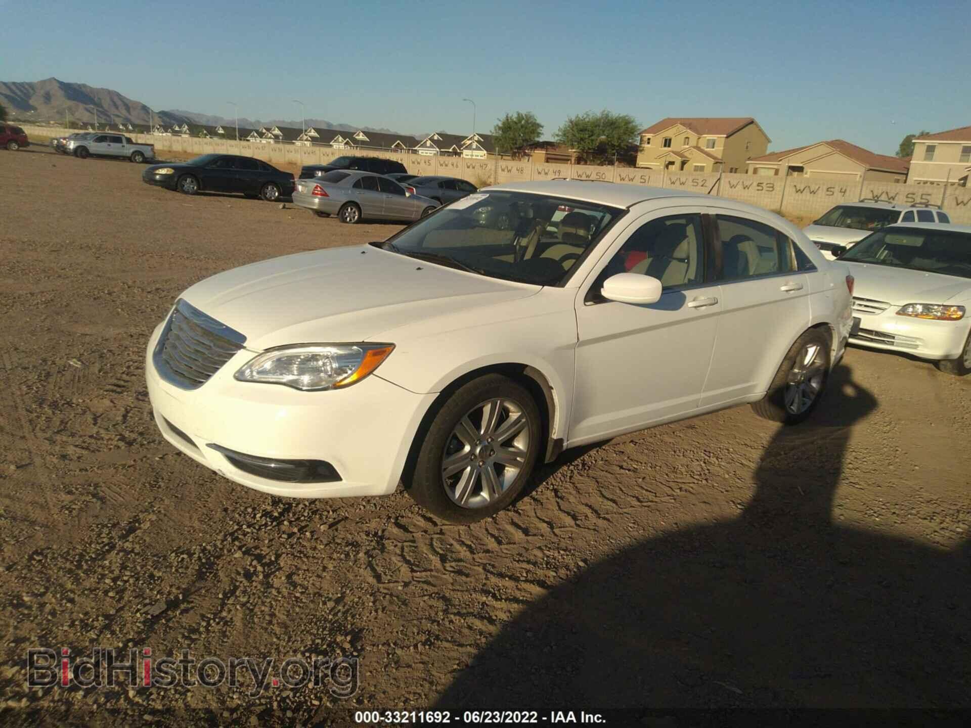 2013 CHRYSLER 200 - VIN: 1C3CCBBB6DN615387 - Фото 2