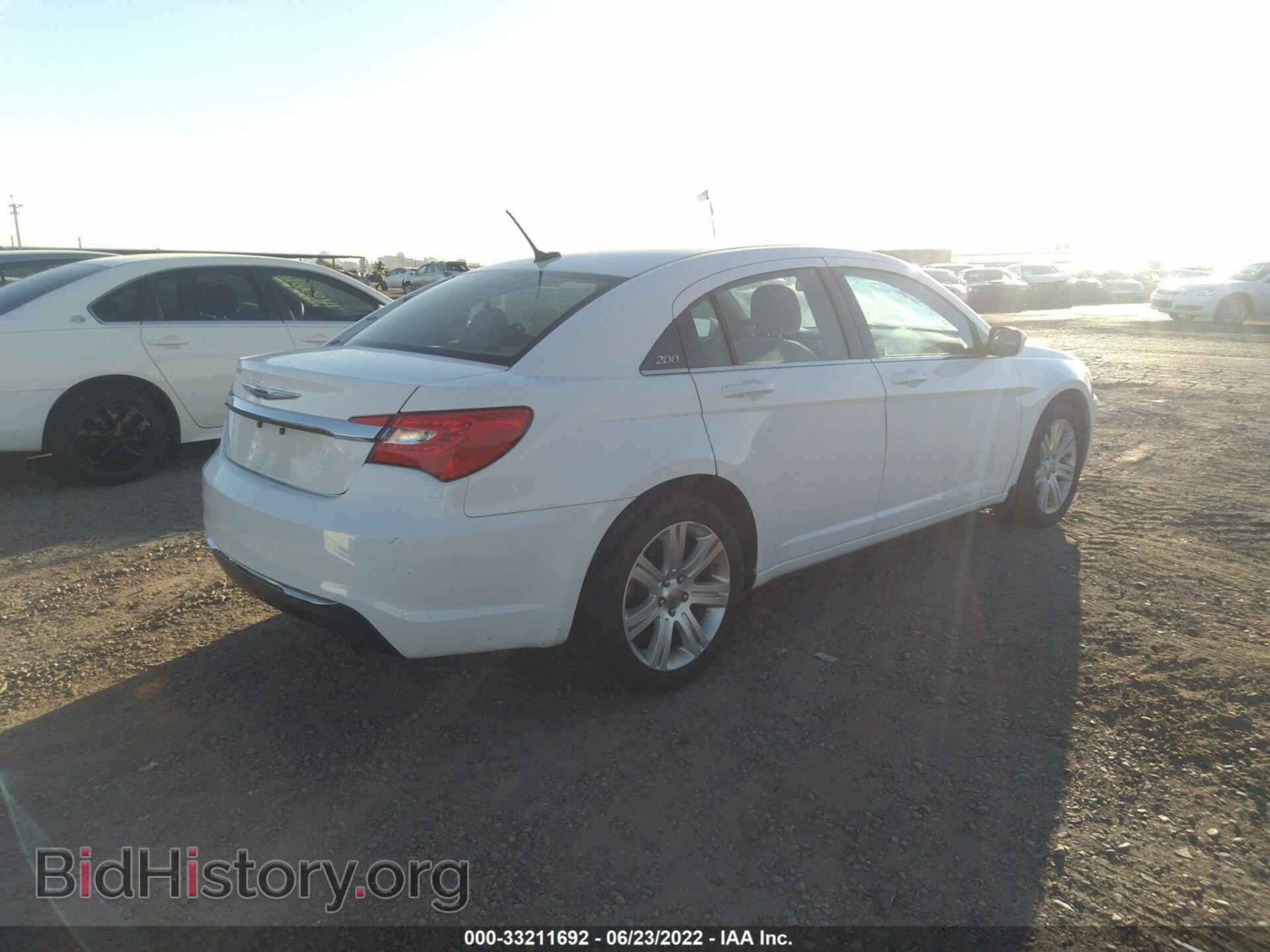 2013 CHRYSLER 200 - VIN: 1C3CCBBB6DN615387 - Фото 4