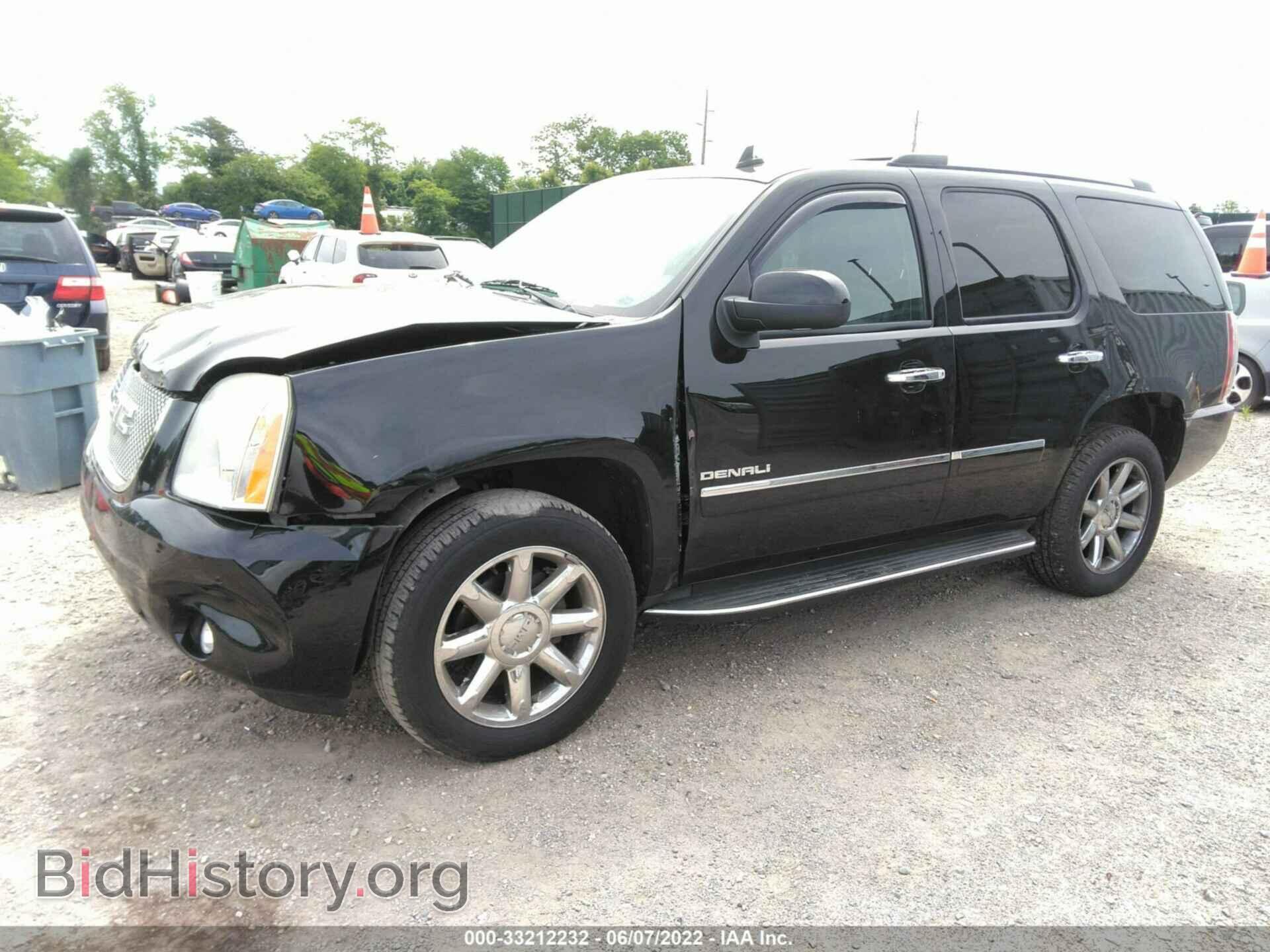 2011 GMC YUKON - VIN: 1GKS2EEF8BR196690 - Photo 2