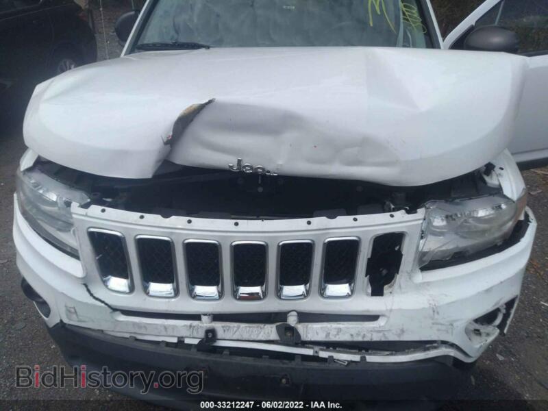 2011 Jeep COMPASS (VIN 1J4NF1FB9BD279554) — photo 10 of 11