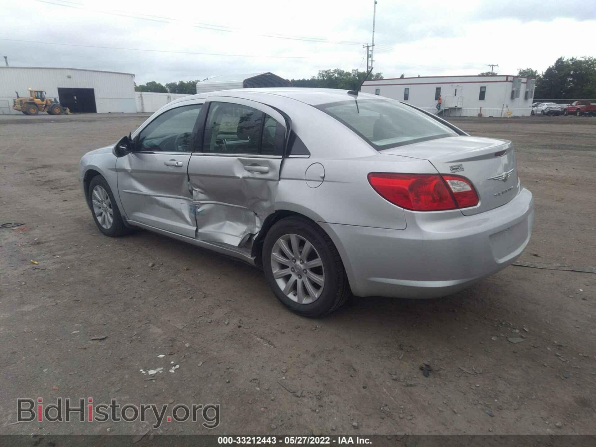 2010 CHRYSLER SEBRING - VIN: 1C3CC5FDXAN187574 - Фото 3