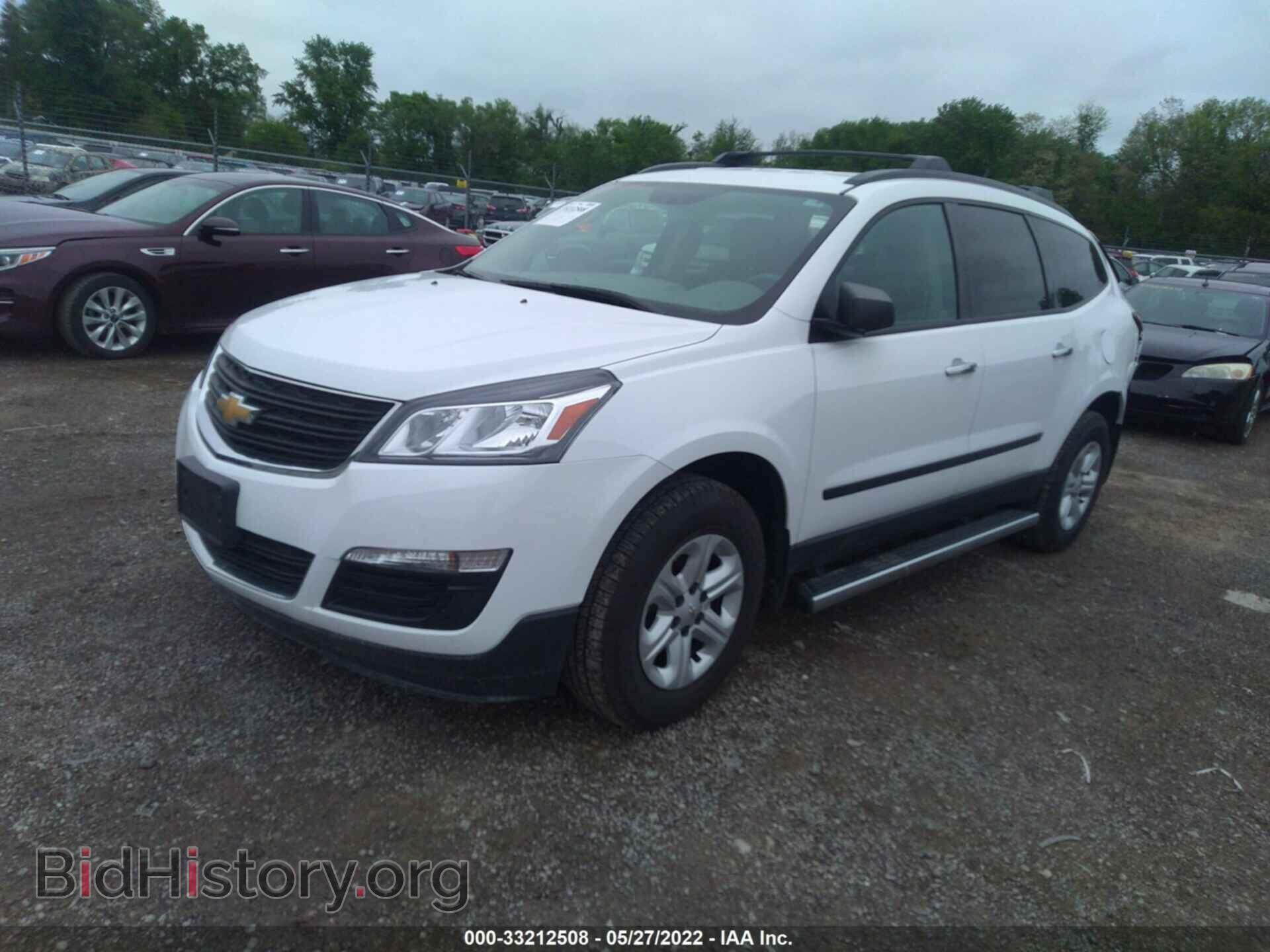 2017 CHEVROLET TRAVERSE - VIN: 1GNKVFKD1HJ351963 - Фото 2