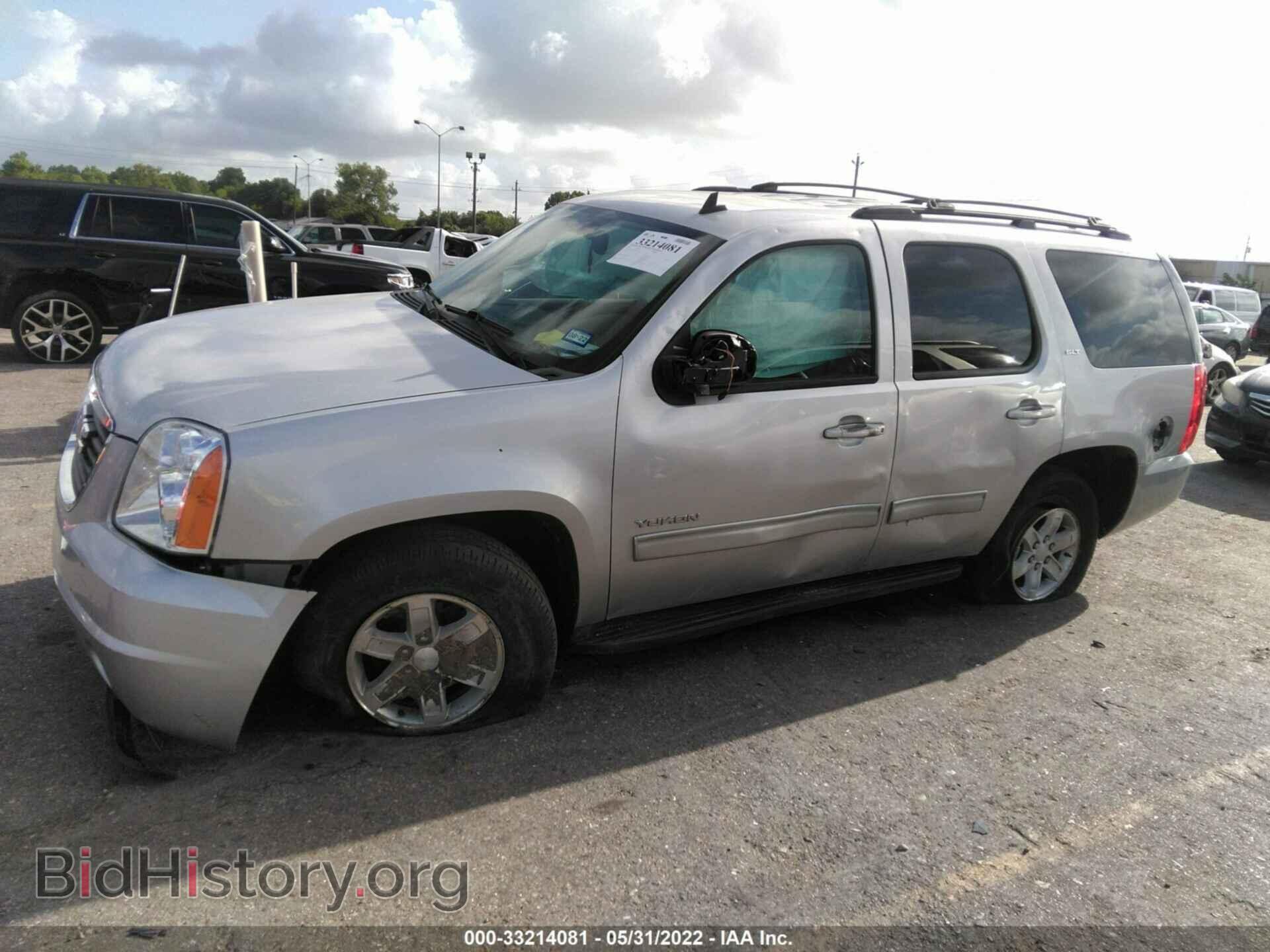2011 GMC YUKON - VIN: 1GKS2CE05BR113202 - Photo 2