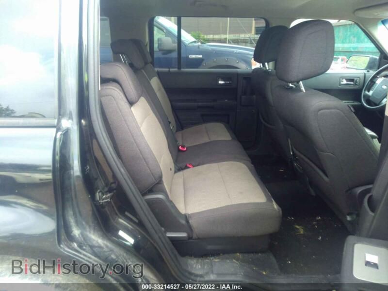 2011 Ford FLEX (VIN 2FMGK5BC2BBD15831) — photo 8 of 11
