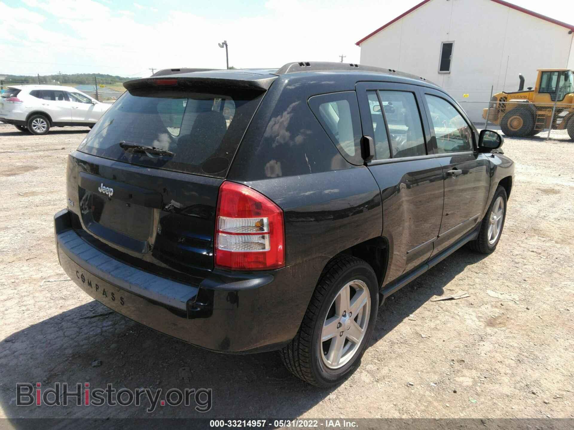 2009 JEEP COMPASS - VIN: 1J4FF47B39D121063 - Фото 4