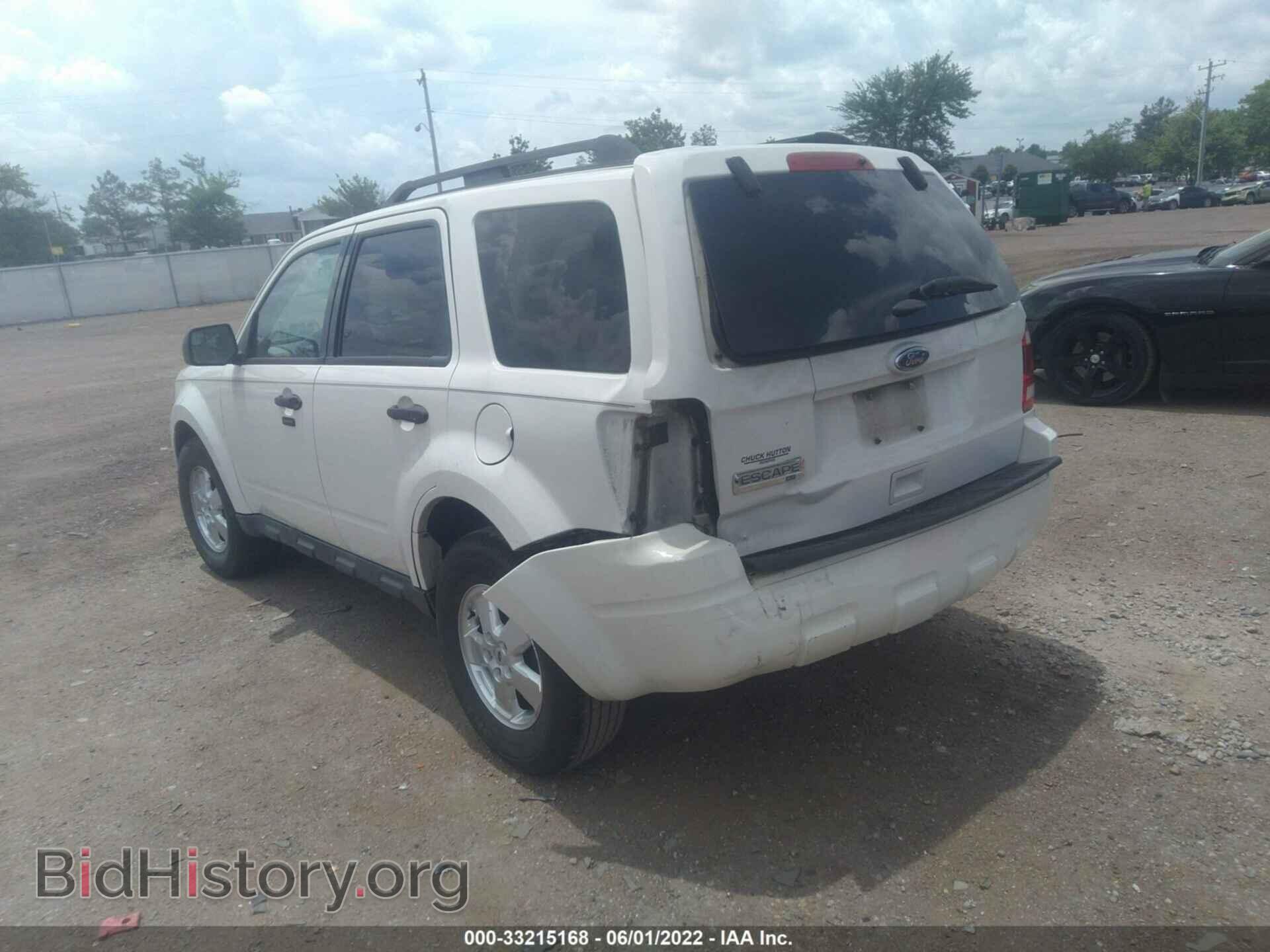 2011 FORD ESCAPE - VIN: 1FMCU0D78BKB66858 - Фото 3