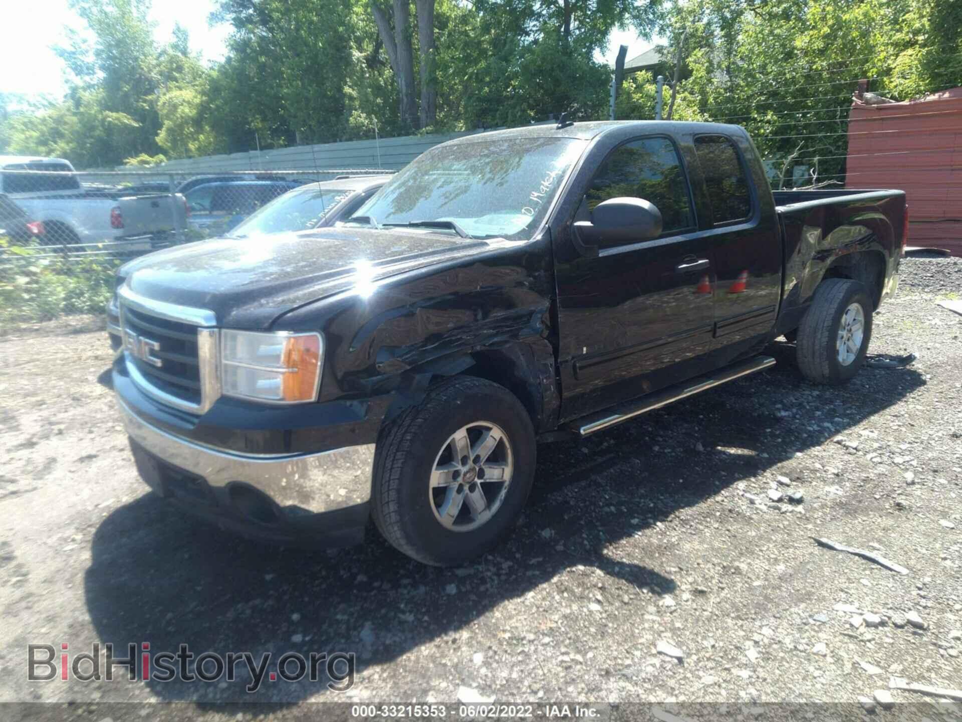 2008 GMC SIERRA 1500 - VIN: 2GTEC19J281178197 - Photo 2