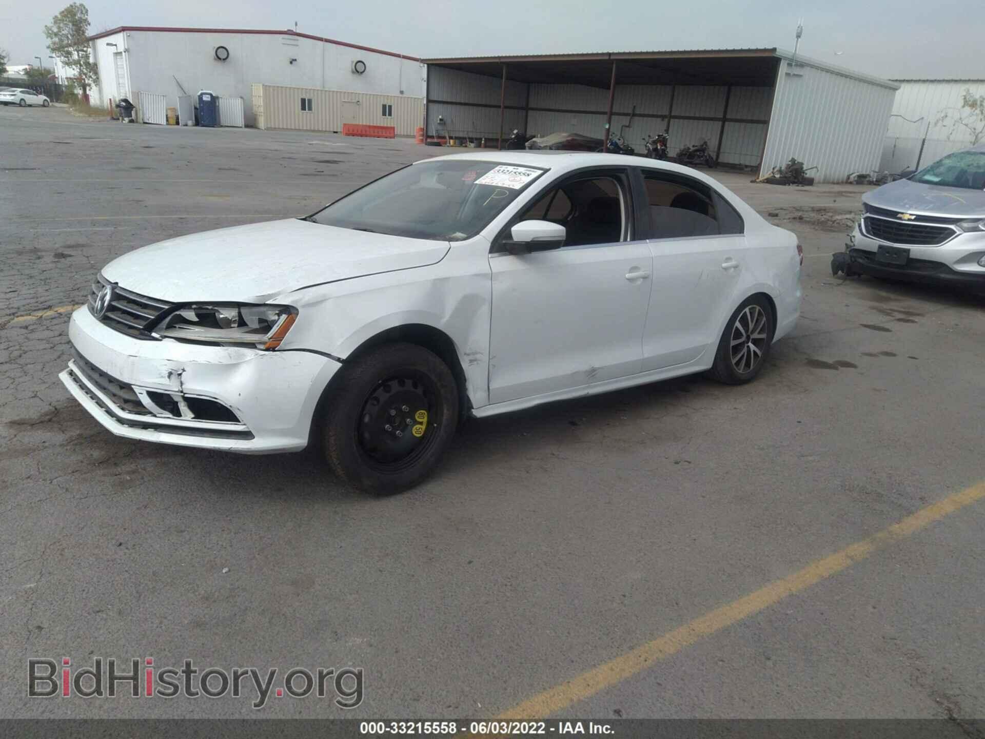 2017 VOLKSWAGEN JETTA - VIN: 3VWDB7AJXHM278227 - Фото 2