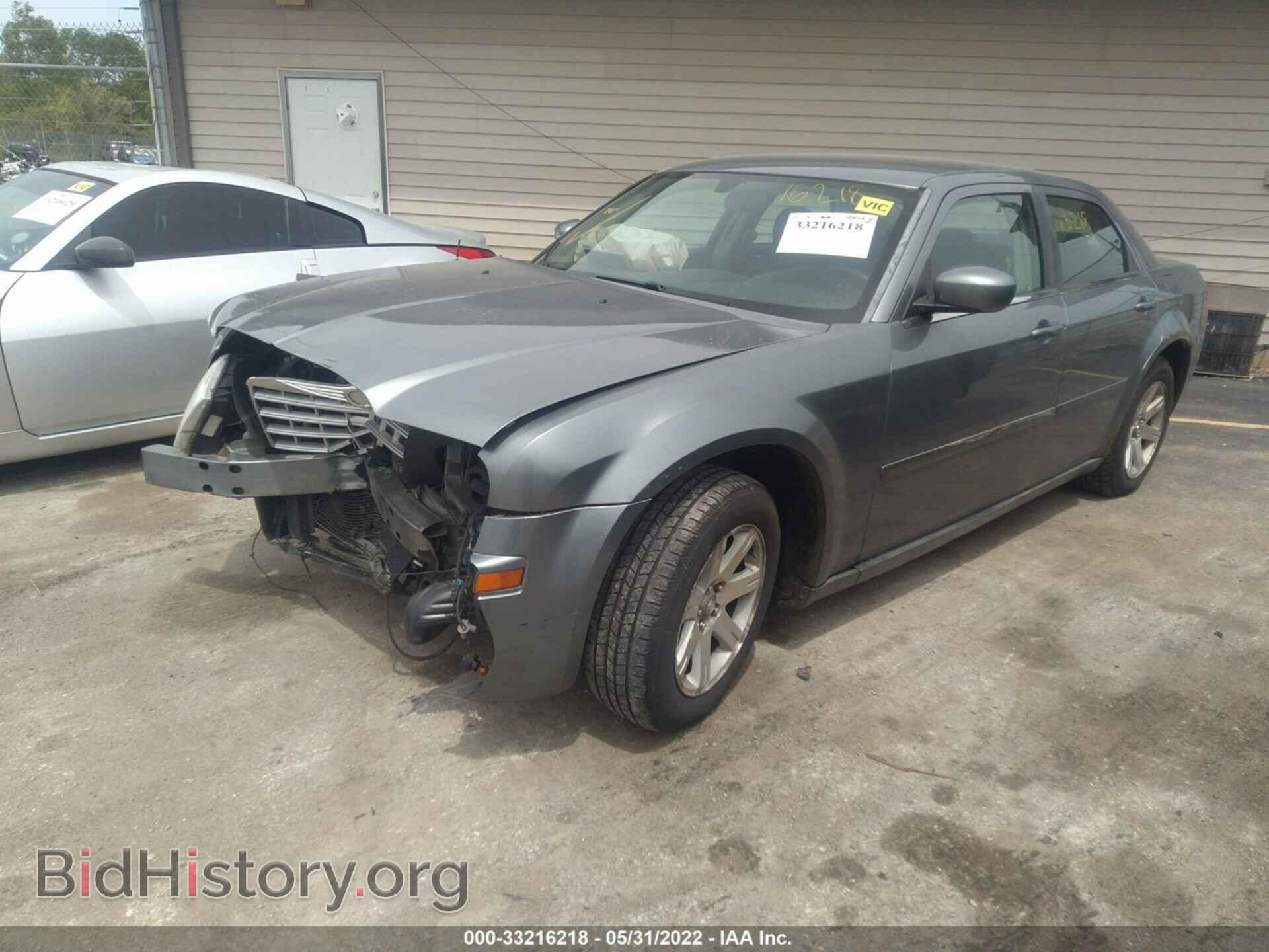2006 CHRYSLER 300 - VIN: 2C3LA43R16H526657 - Фото 2