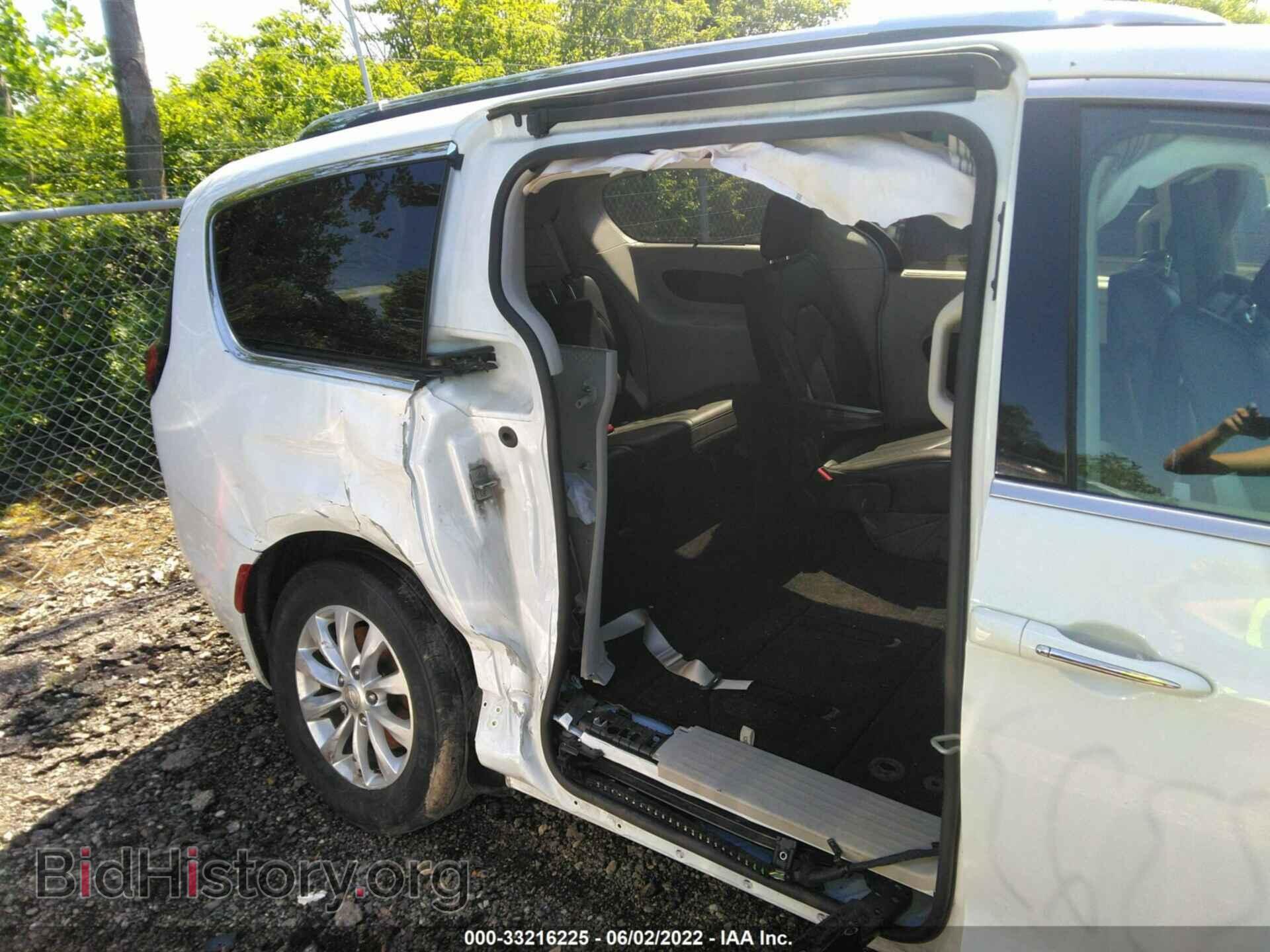 2018 CHRYSLER PACIFICA - VIN: 2C4RC1EG2JR317330 - Фото 6