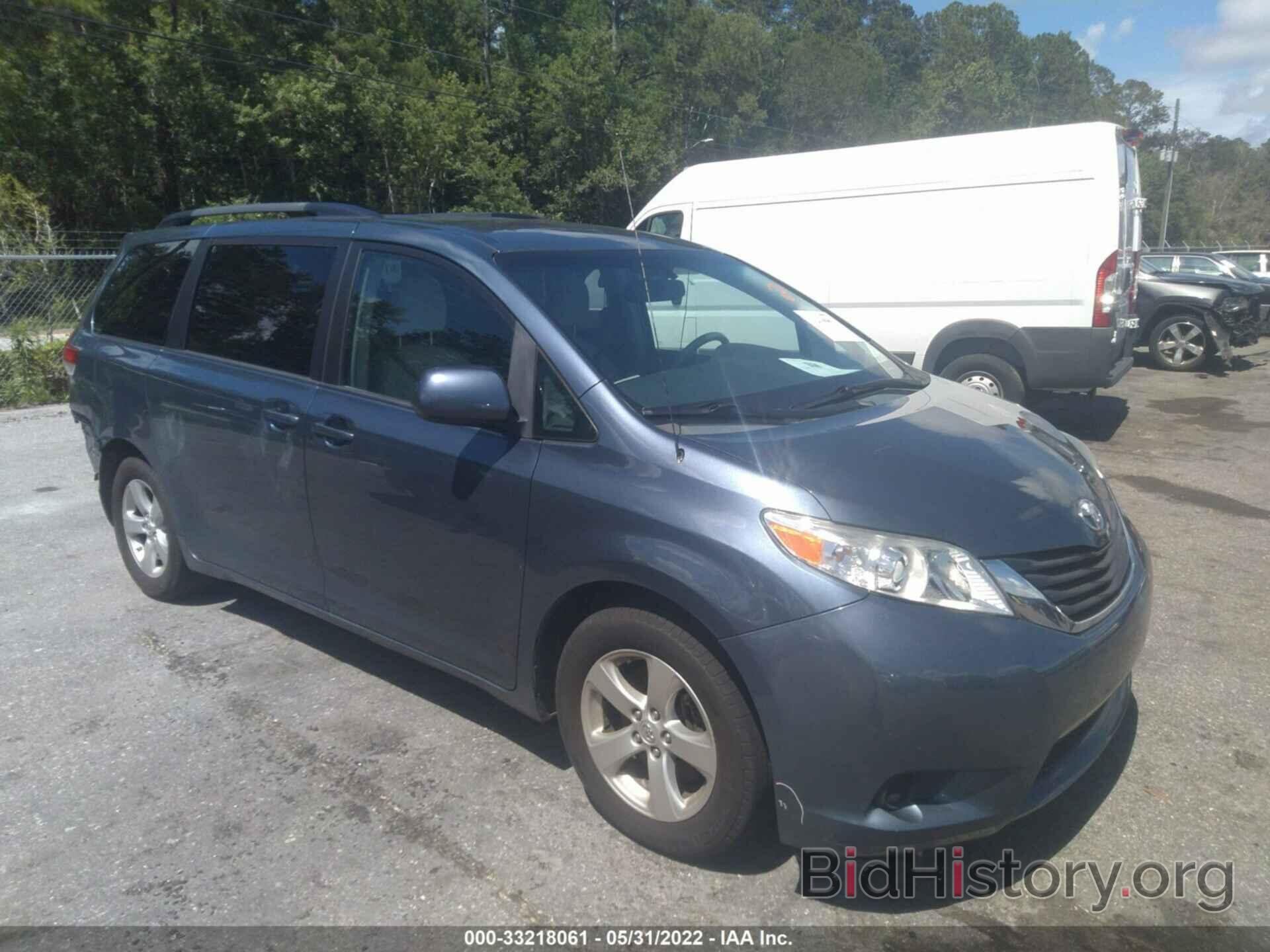 Photo 5TDKK3DC6ES445999 - TOYOTA SIENNA 2014