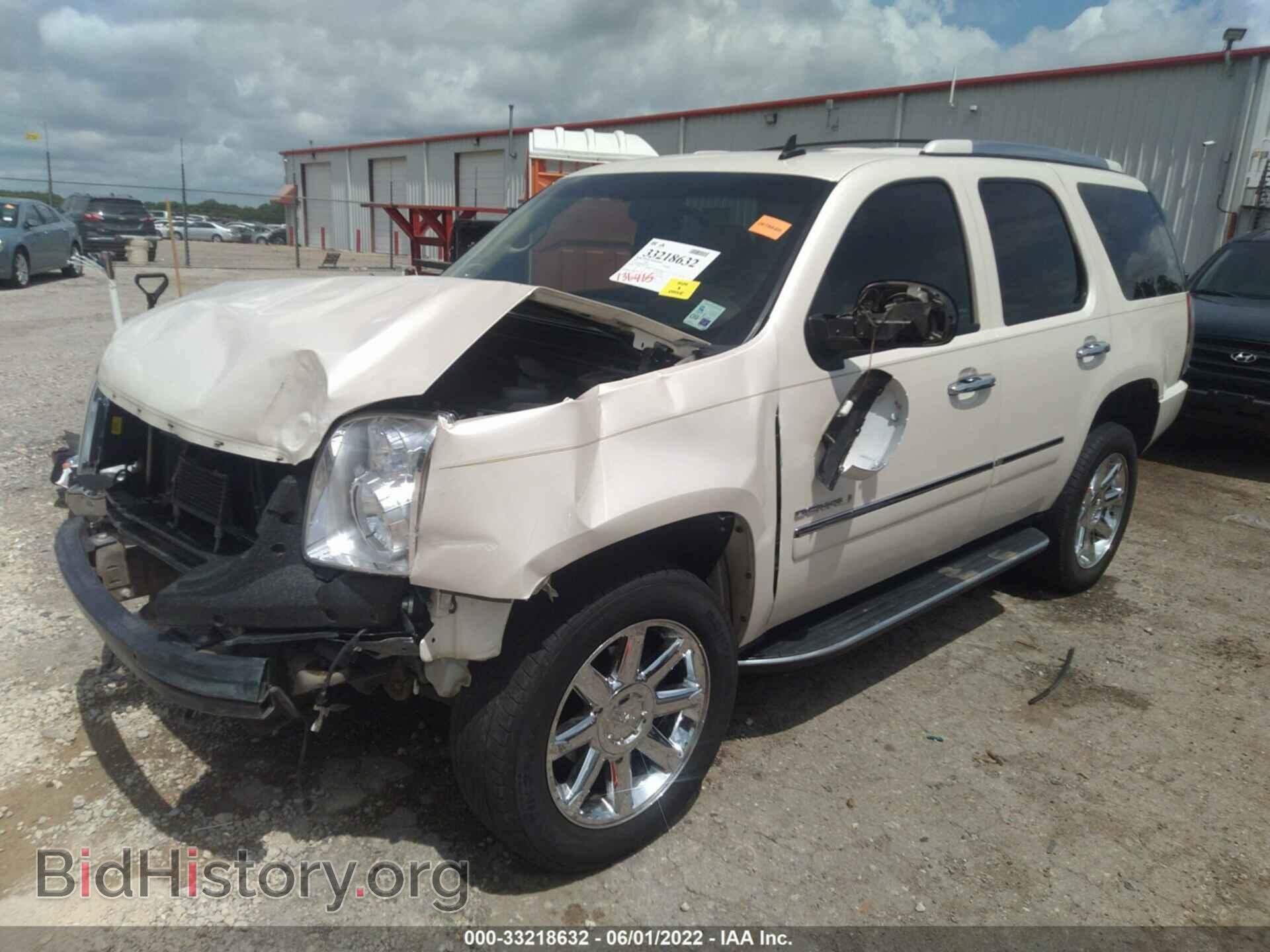 2013 GMC YUKON - VIN: 1GKS1EEF6DR377762 - Фото 2