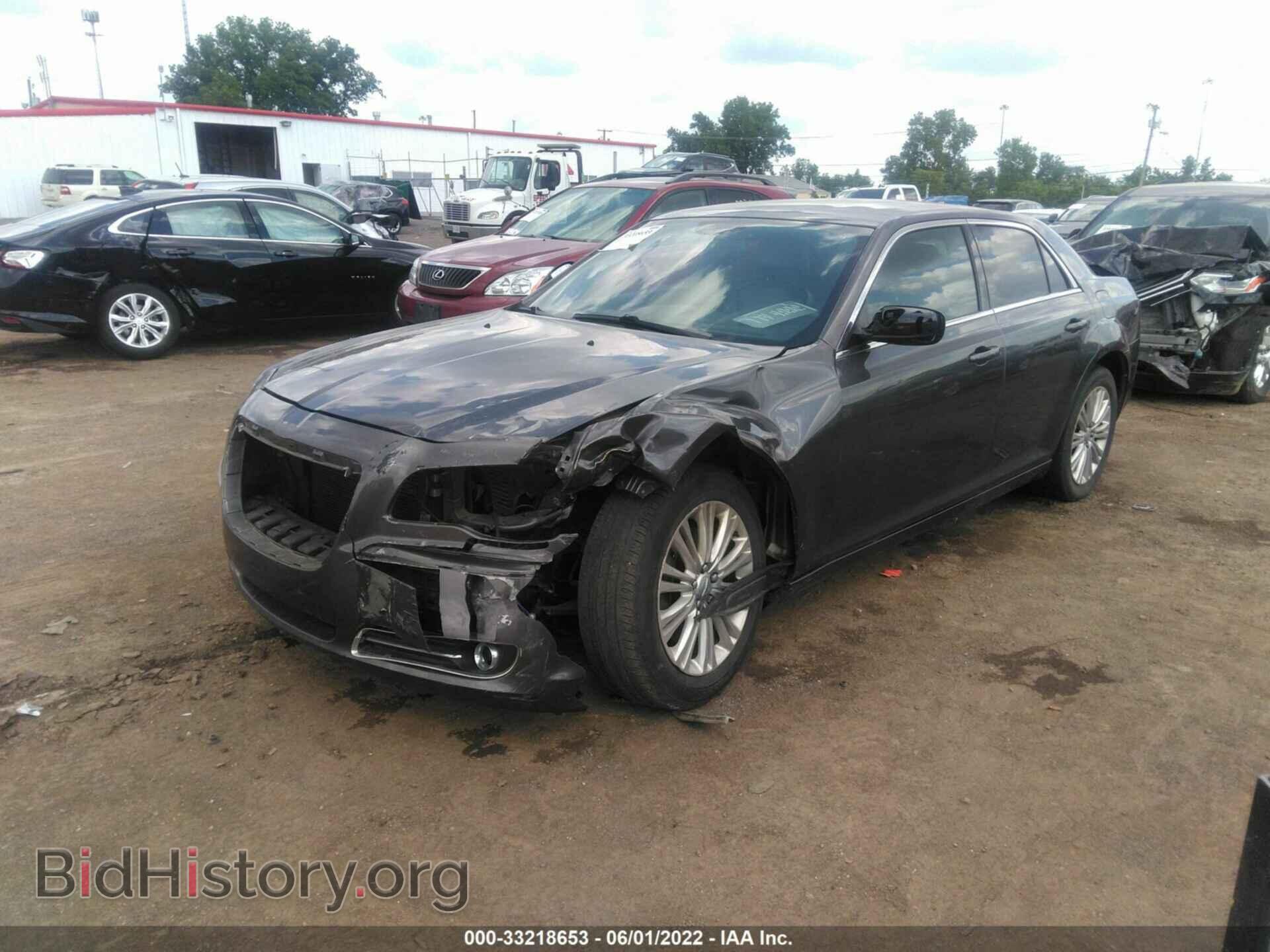 2013 CHRYSLER 300 - VIN: 2C3CCARG6DH644697 - Фото 2