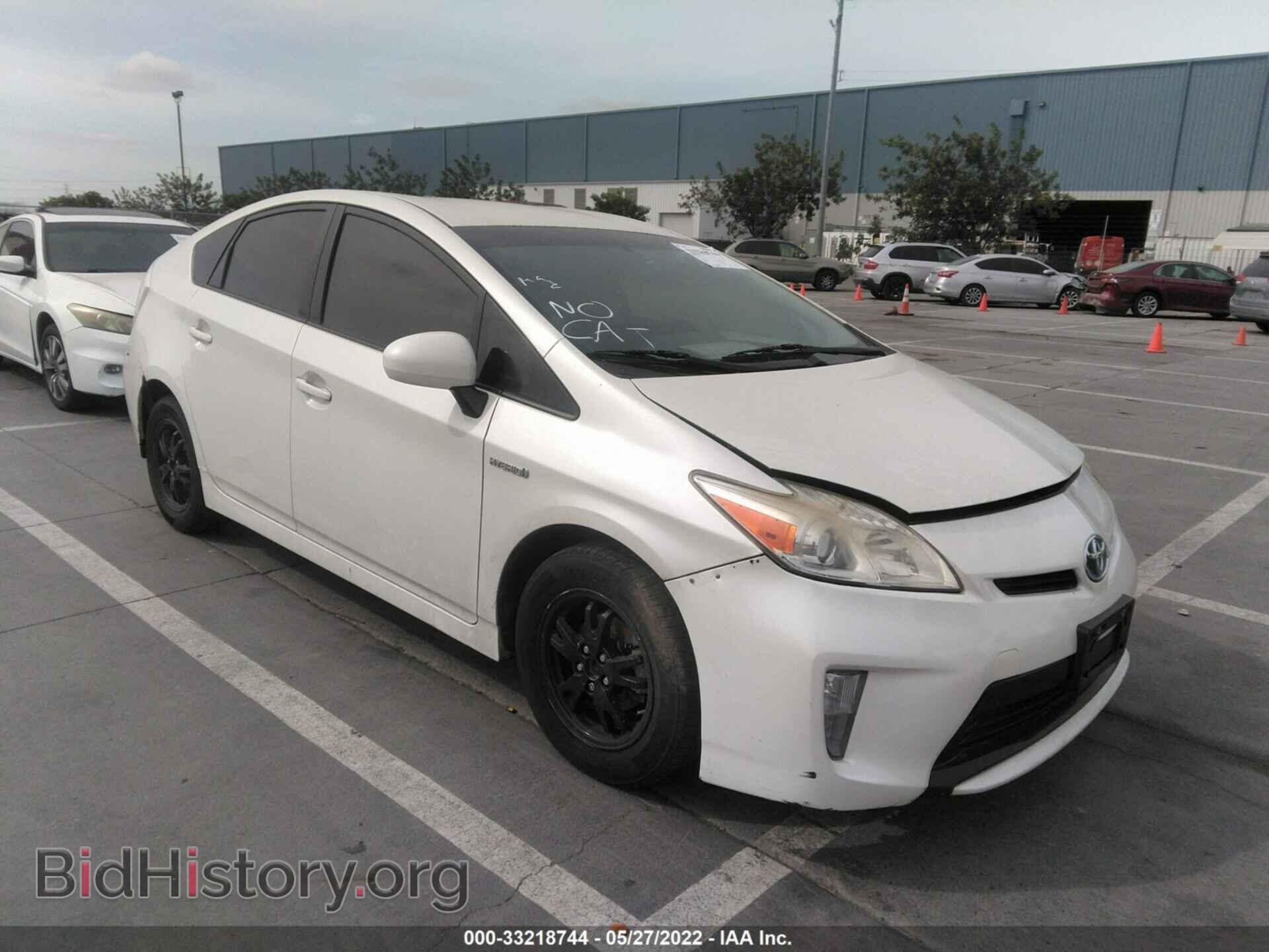Фотография JTDKN3DU3E1774088 - TOYOTA PRIUS 2014