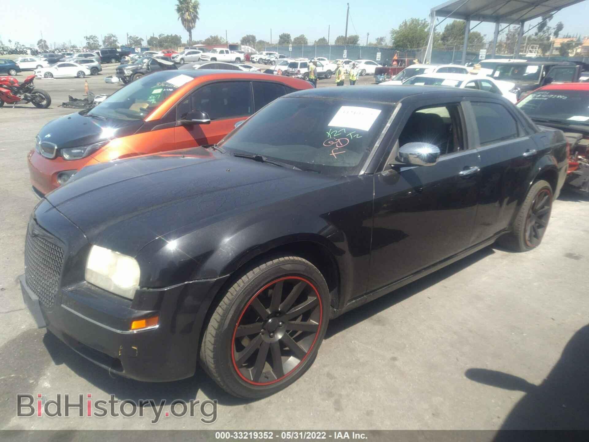 2010 CHRYSLER 300 - VIN: 2C3CA5CV4AH125857 - Фото 2