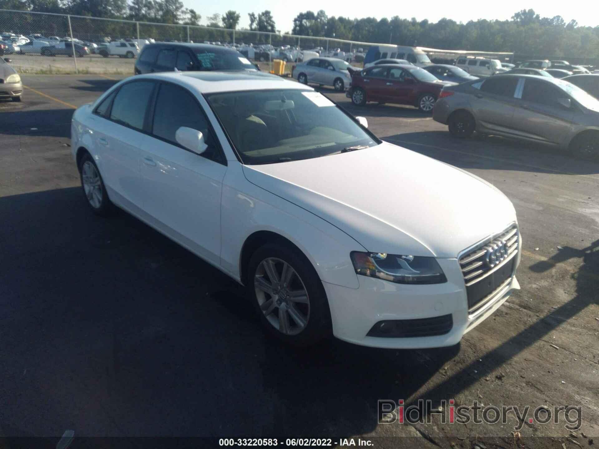 Photo WAUAFAFL7BN053758 - AUDI A4 2011