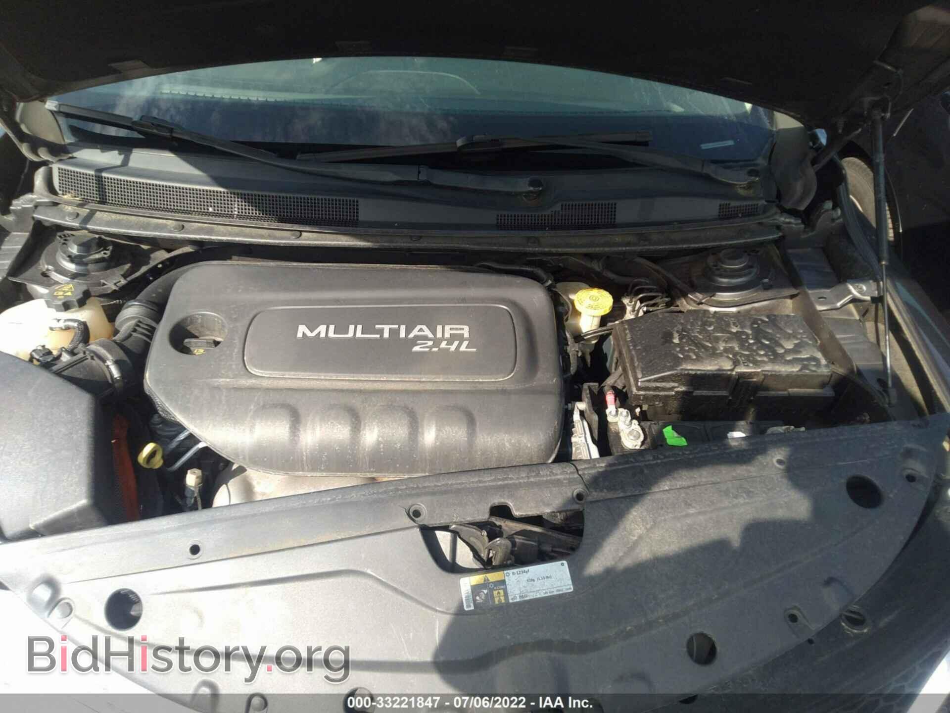 2015 CHRYSLER 200 - VIN: 1C3CCCAB7FN620916 - Фото 10