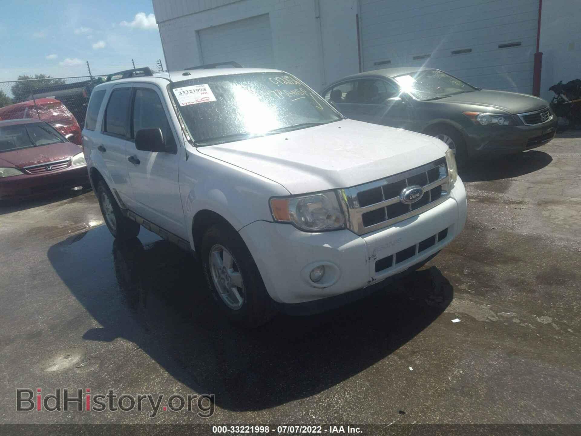 Фотография 1FMCU0D75BKC12856 - FORD ESCAPE 2011