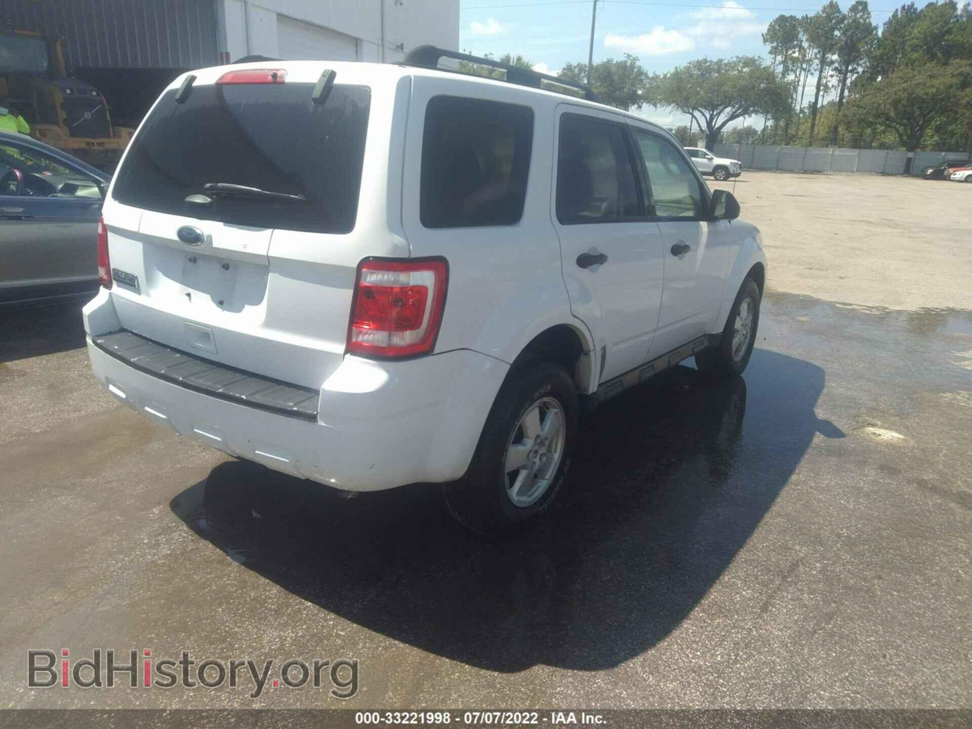 2011 FORD ESCAPE - VIN: 1FMCU0D75BKC12856 - Фото 4