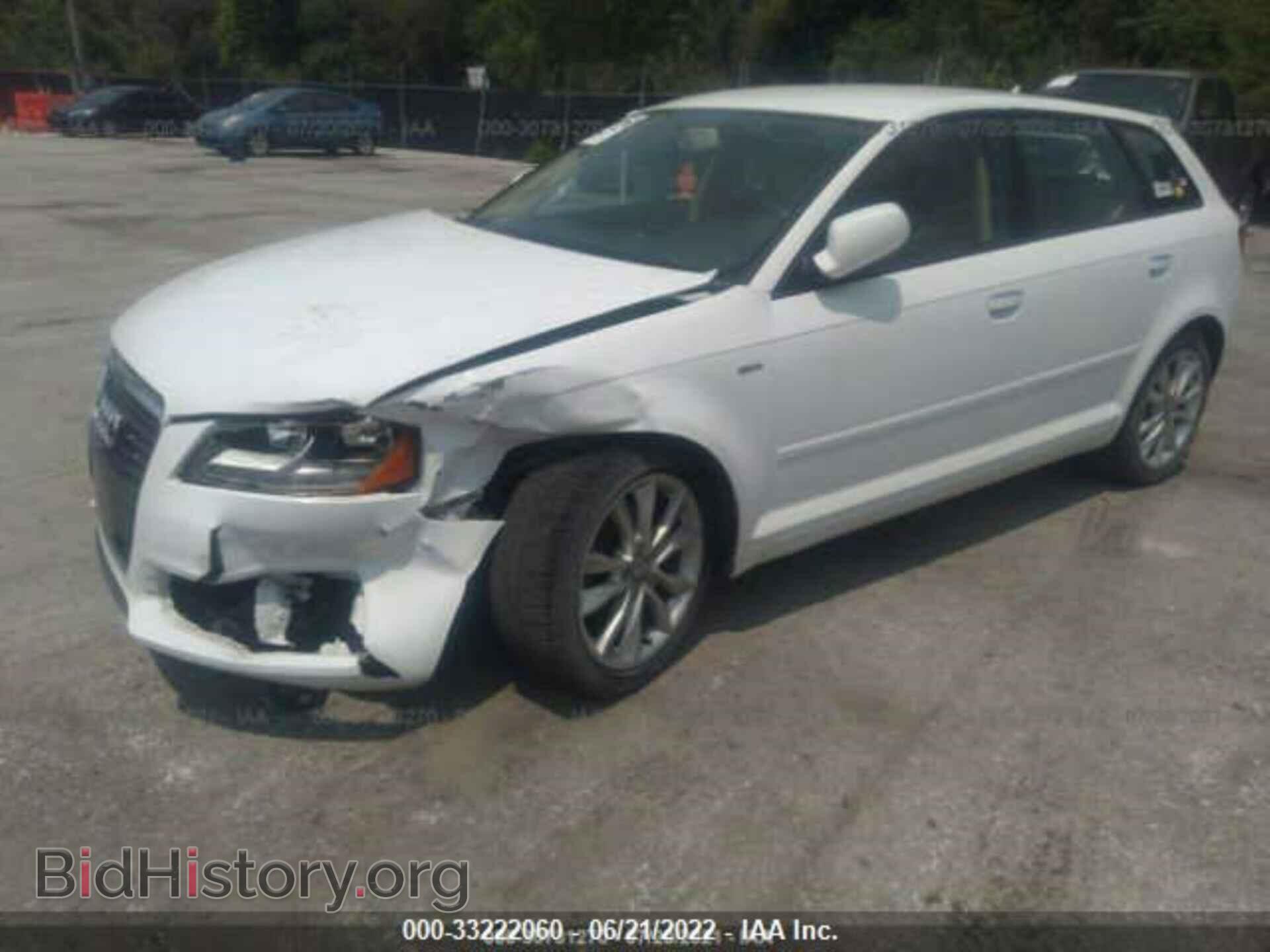 2011 AUDI A3 - VIN: WAUBJAFM4BA128922 - Фото 2