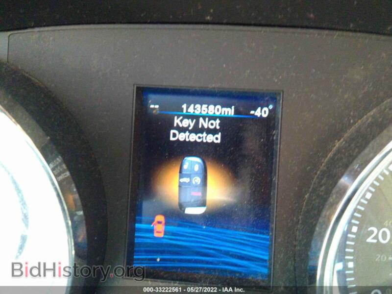 2012 Chrysler 300 (VIN 2C3CCAAGXCH192683) — photo 7 of 10