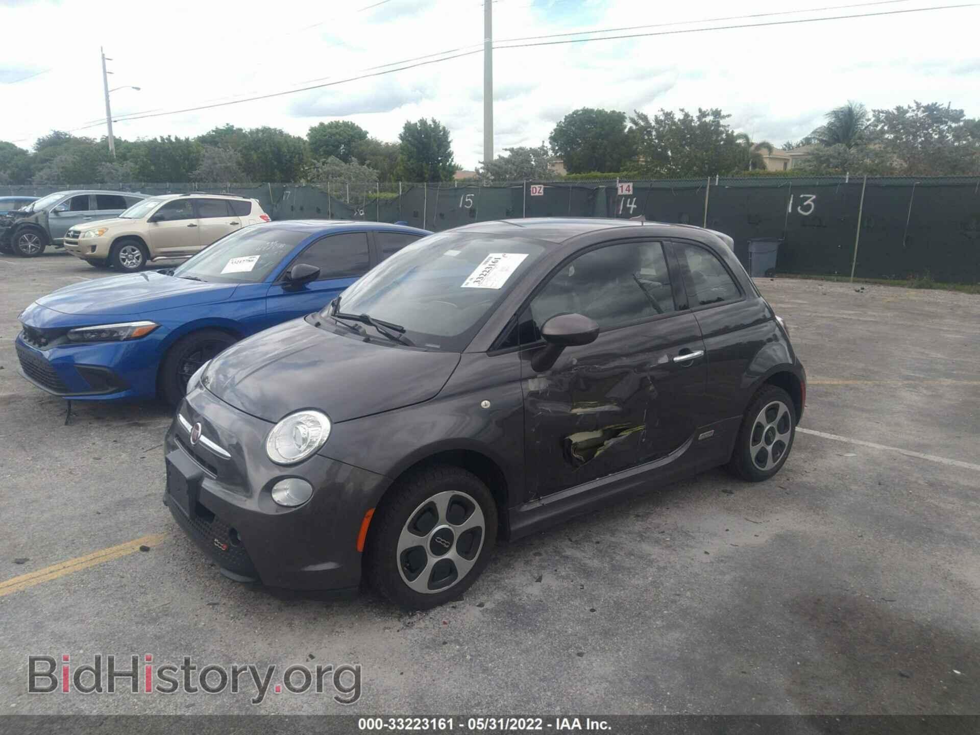 2017 FIAT 500E - VIN: 3C3CFFGE4HT661548 - Photo 2
