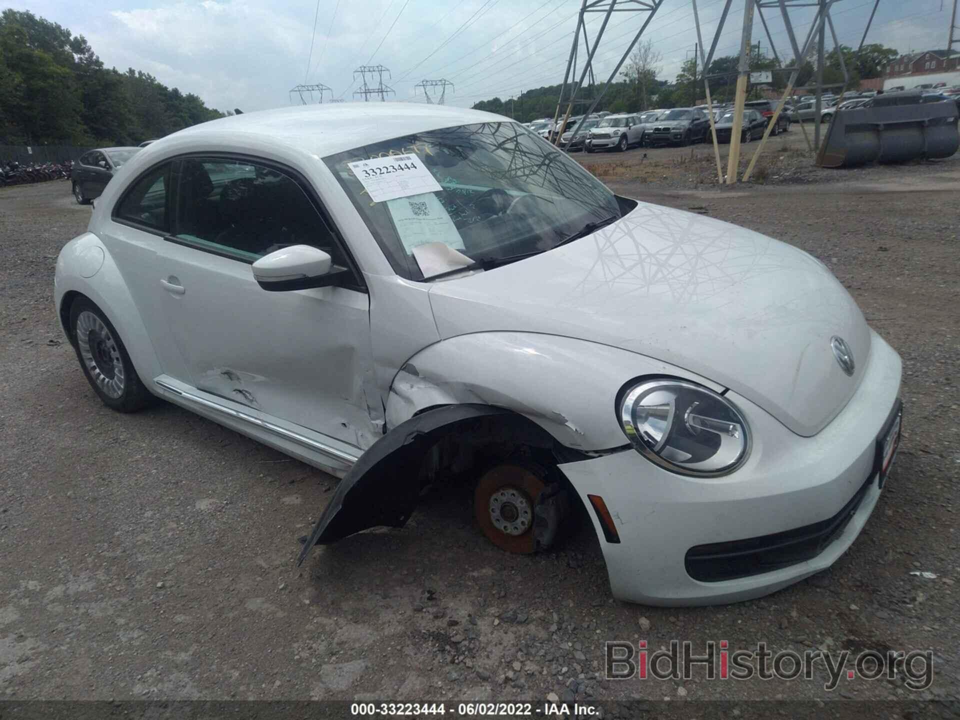 Photo 3VWJ17AT0GM617230 - VOLKSWAGEN BEETLE COUPE 2016