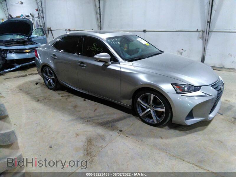 2017 Lexus IS IS 300 (VIN JTHCM1D25H5018770) — фото 1 из 11, IAAI, повреждение: левый бок