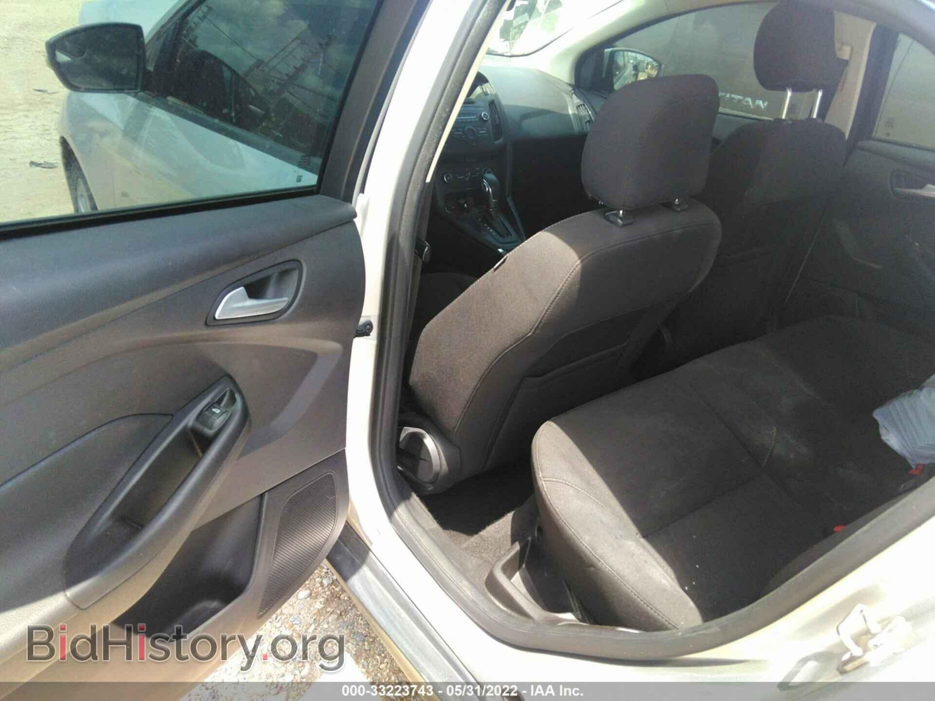 2017 FORD FOCUS - VIN: 1FADP3F24HL301930 - Фото 8