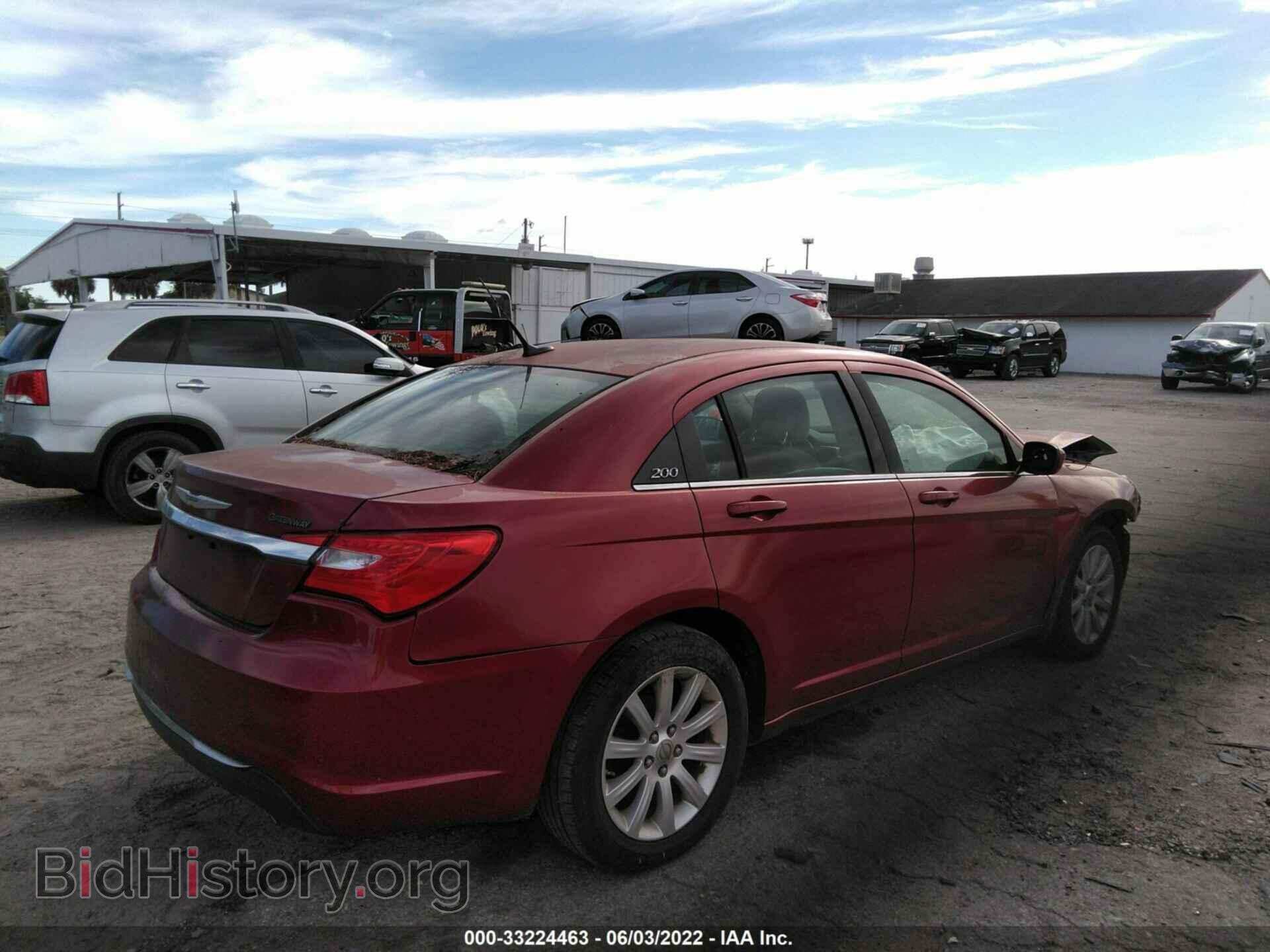 2011 CHRYSLER 200 - VIN: 1C3BC1FG1BN525704 - Фото 4