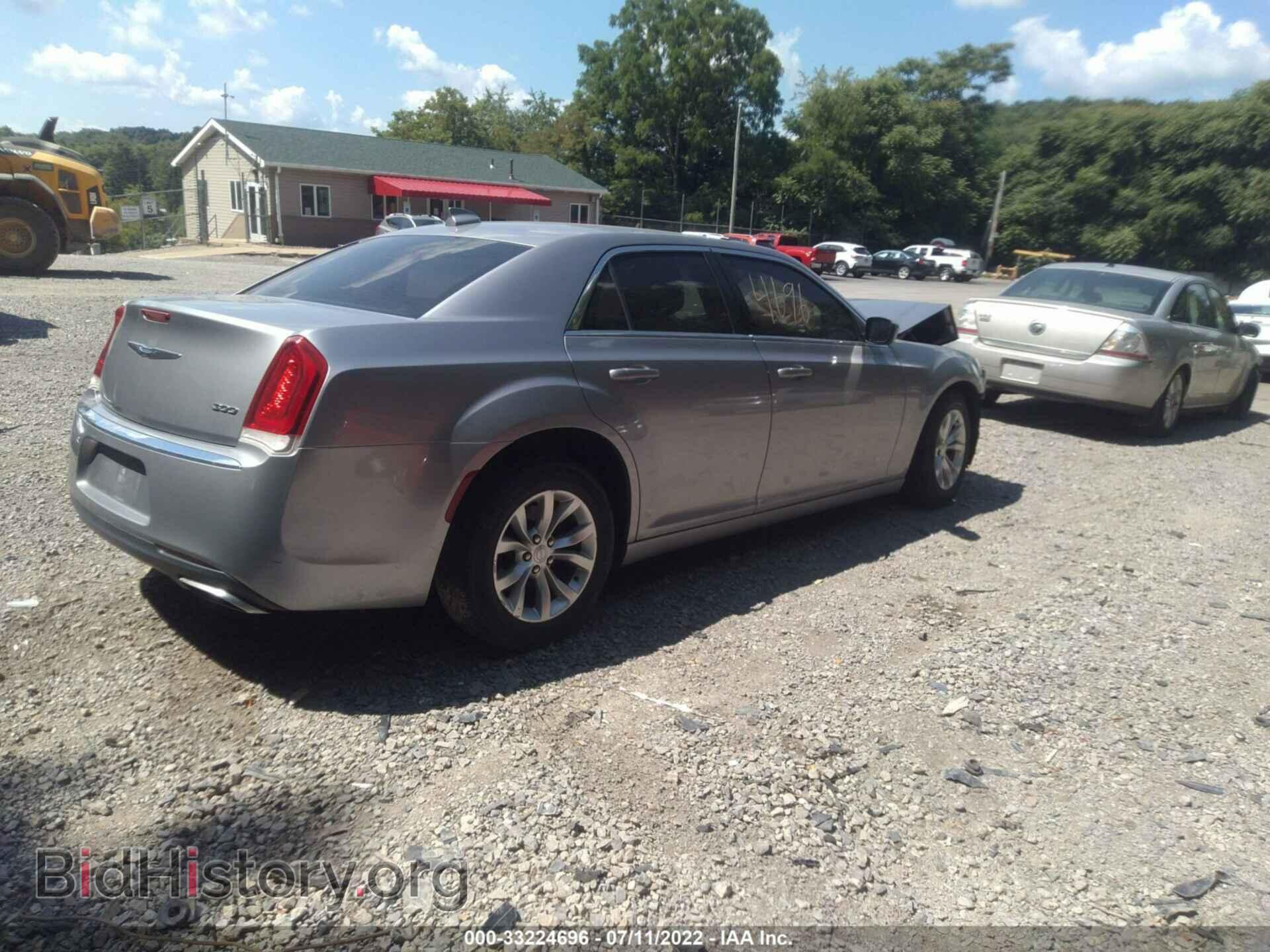 2015 CHRYSLER 300 - VIN: 2C3CCAAG3FH891853 - Фото 4