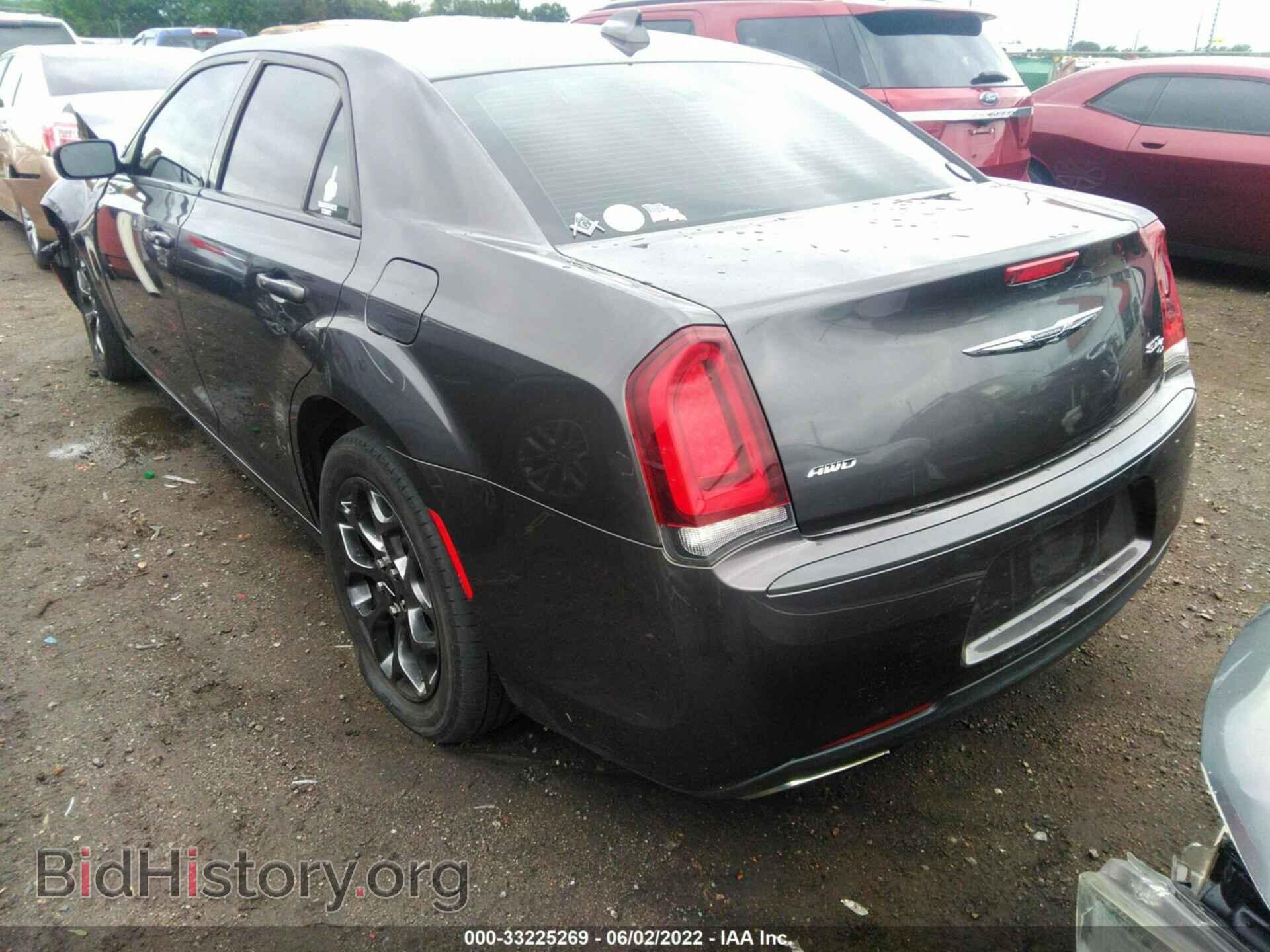 2016 CHRYSLER 300 - VIN: 2C3CCAGG3GH117952 - Фото 3