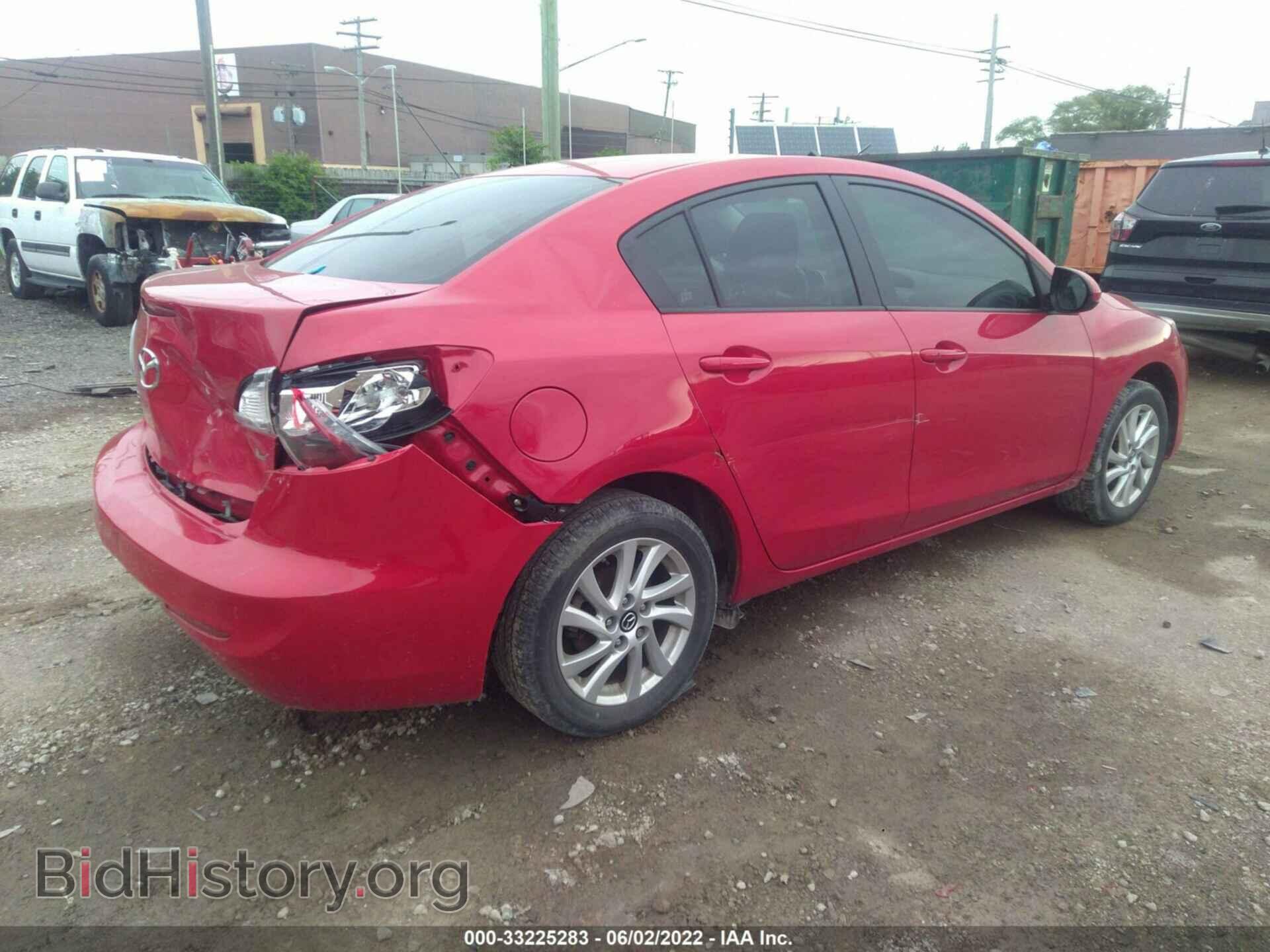 2013 MAZDA MAZDA3 - VIN: JM1BL1V71D1819952 - Фото 4