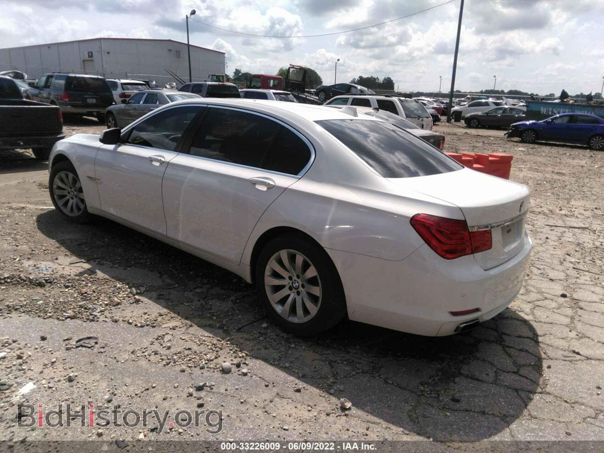 2012 BMW 7 SERIES - VIN: WBAKB4C5XCC576194 - Фото 3