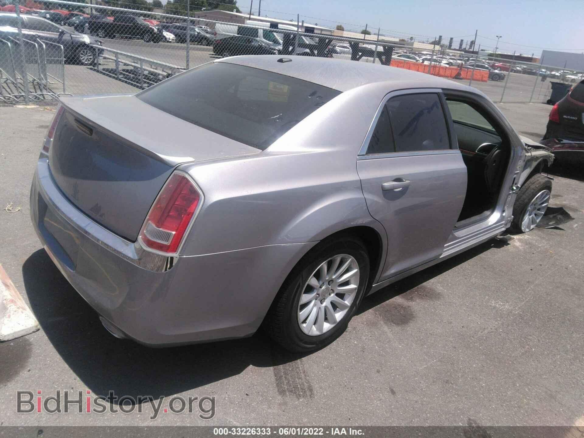 2013 CHRYSLER 300 - VIN: 2C3CCAAG6DH627216 - Фото 4