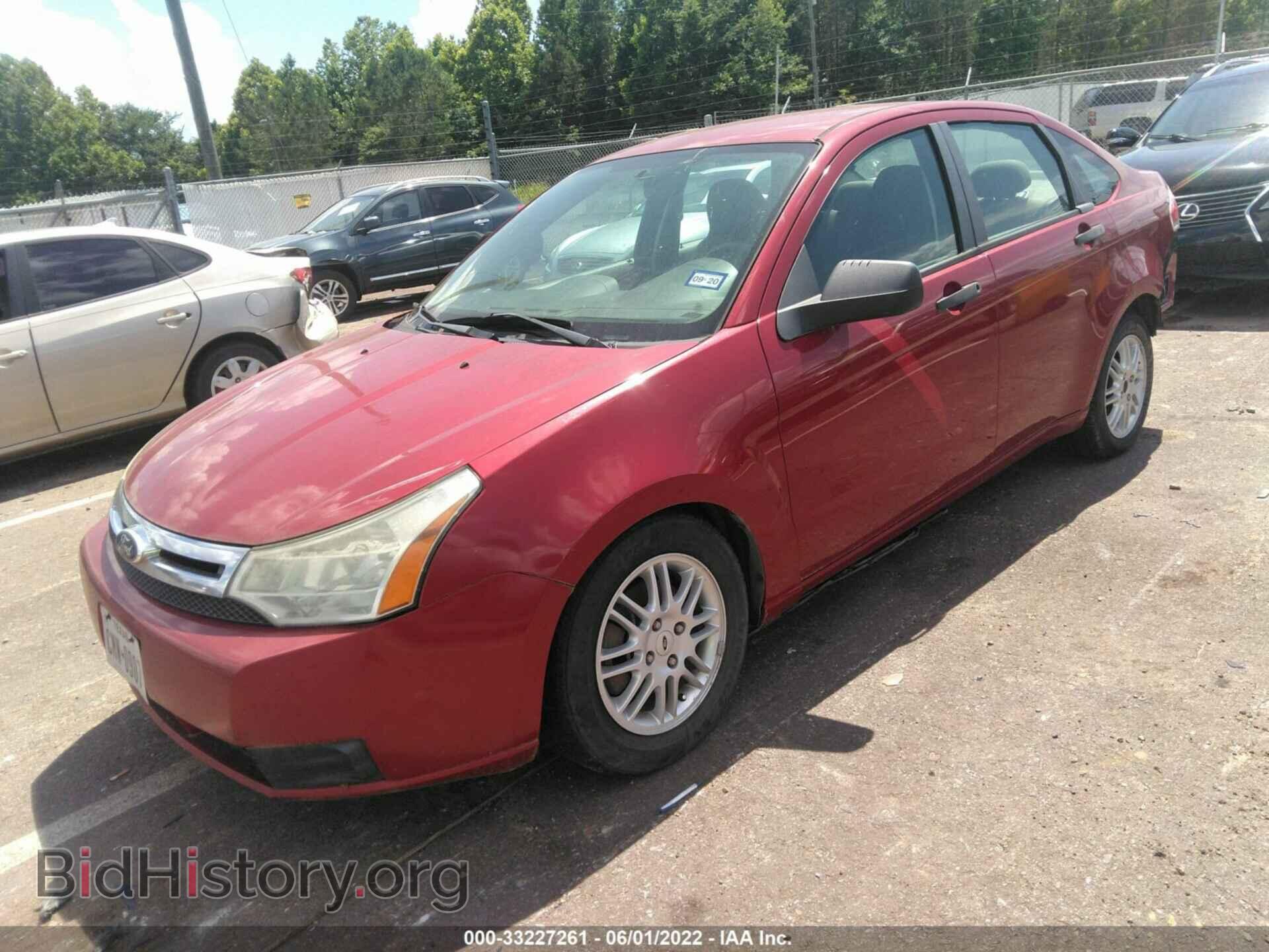 2011 FORD FOCUS - VIN: 1FAHP3FN8BW204165 - Фото 2