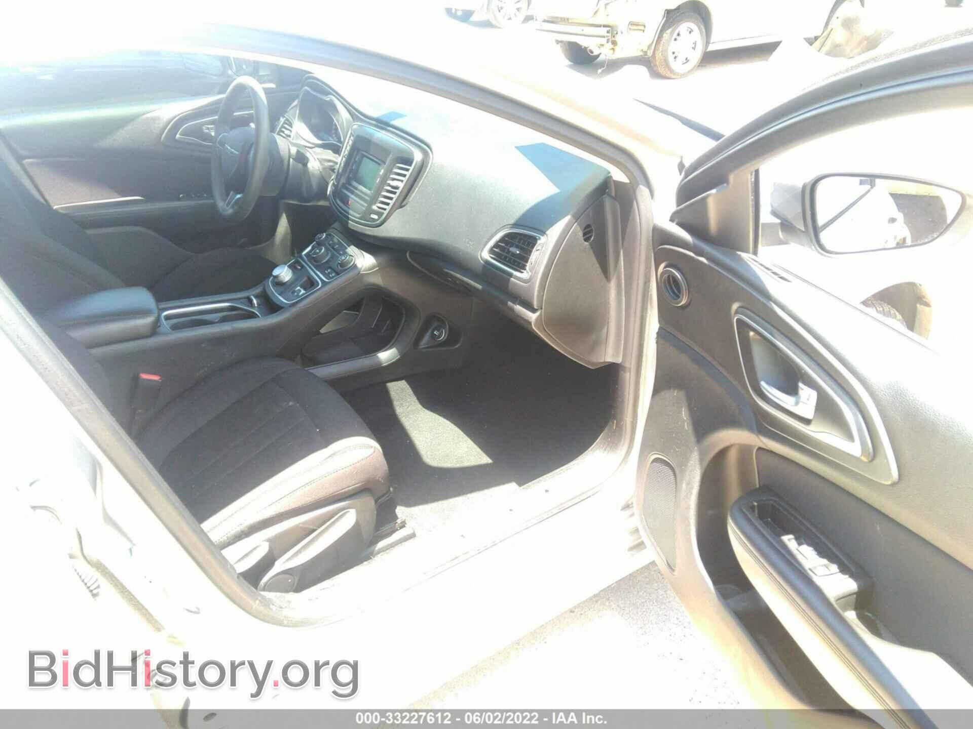 2016 CHRYSLER 200 - VIN: 1C3CCCAB6GN112759 - Photo 5