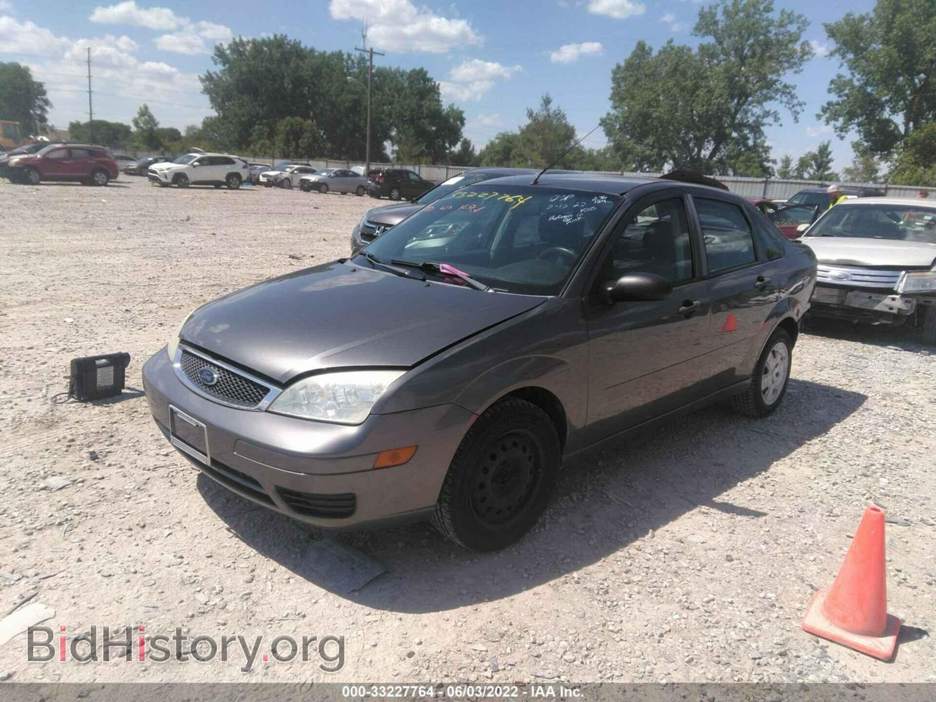 2007 FORD FOCUS - VIN: 1FAHP34N27W351897 - Фото 2