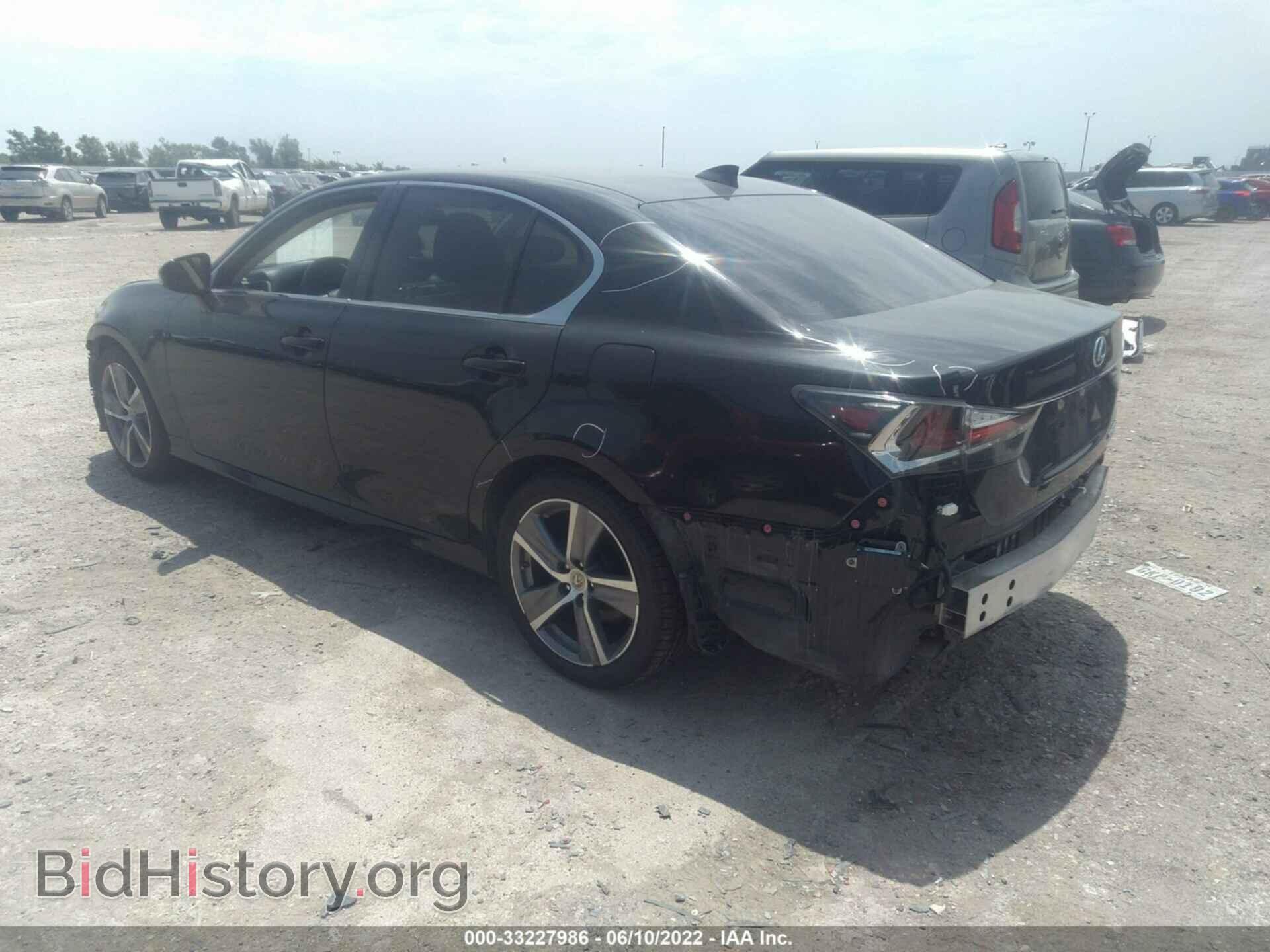 2016 LEXUS GS 200T - VIN: JTHBA1BL2GA001026 - Фото 3