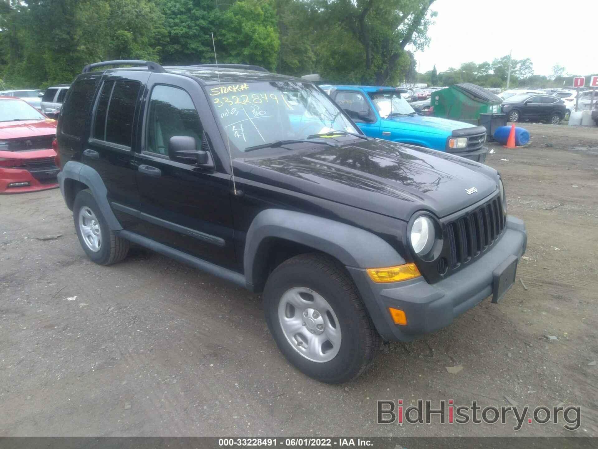 Фотография 1J4GL48K16W164019 - JEEP LIBERTY 2006