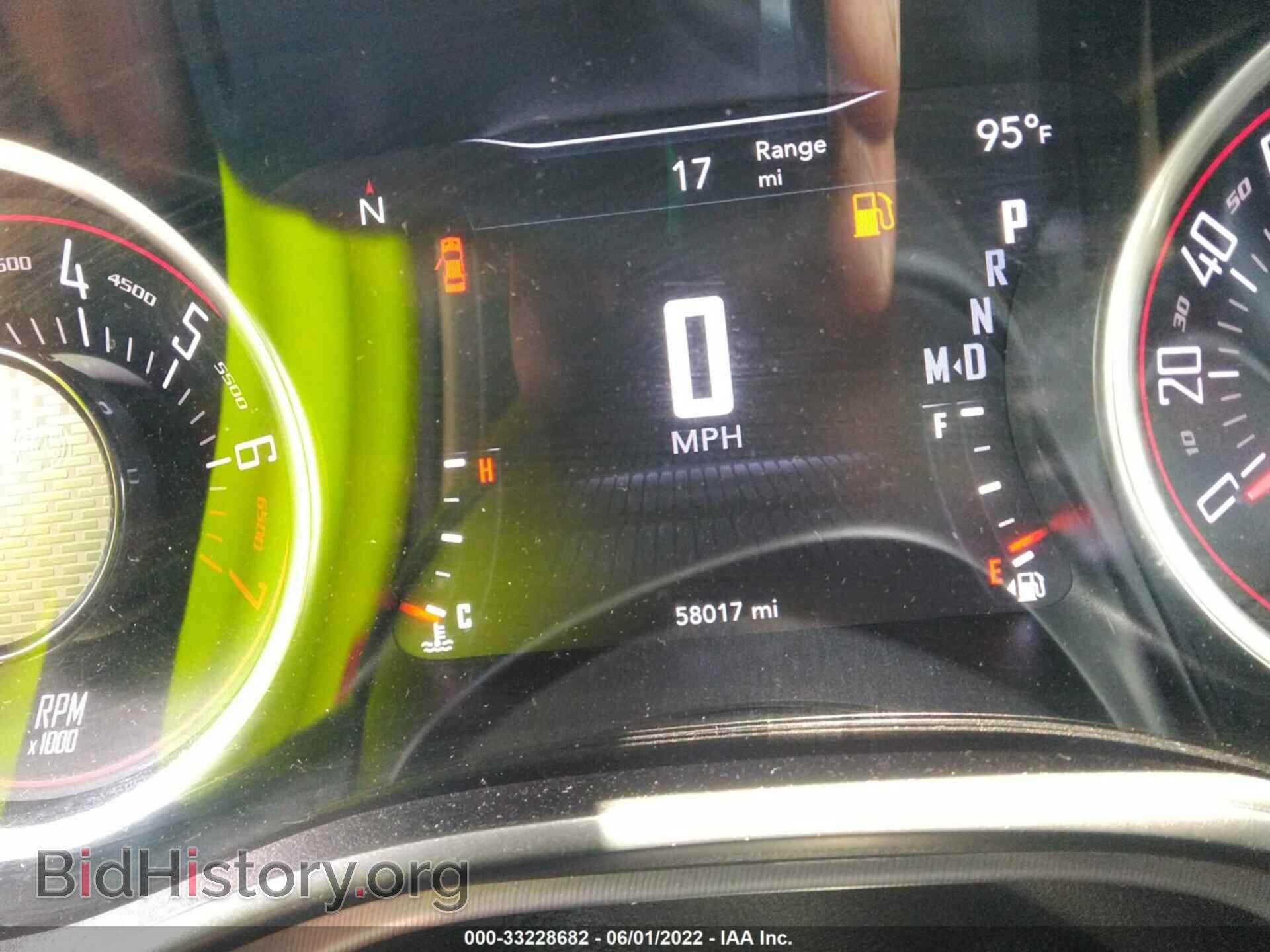 2019 DODGE CHALLENGER - VIN: 2C3CDZAG5KH752023 - Фото 7