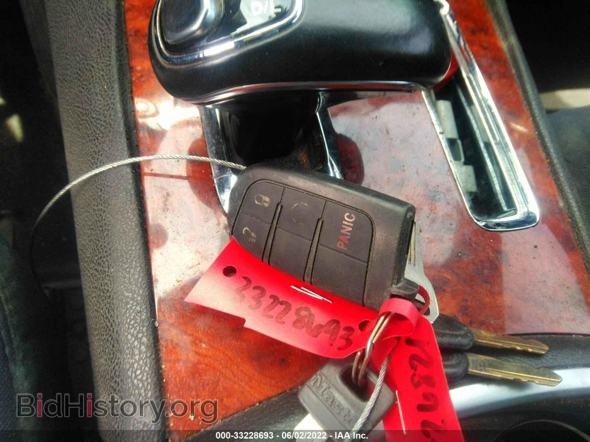2012 CHRYSLER 300 - VIN: 2C3CCAAG8CH263752 - Фото 11