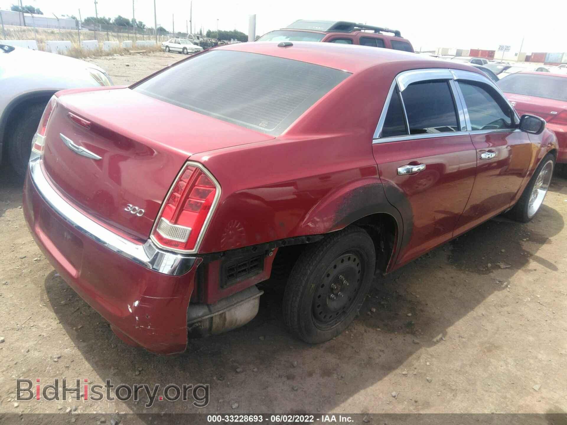2012 CHRYSLER 300 - VIN: 2C3CCAAG8CH263752 - Фото 4