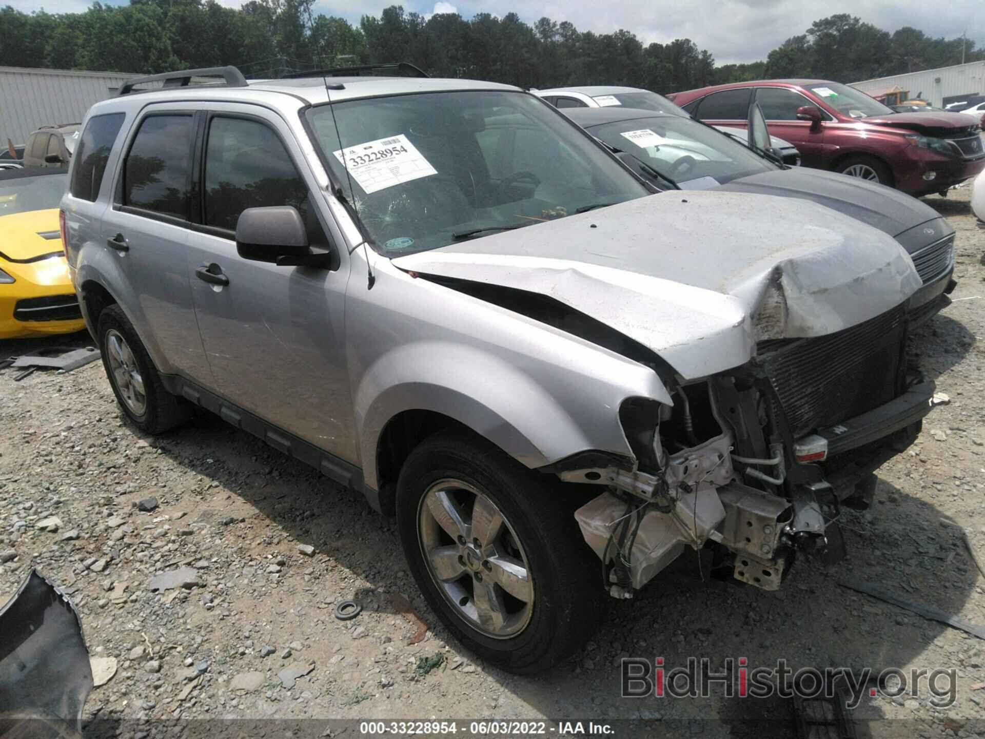 Photo 1FMCU0D78AKA04999 - FORD ESCAPE 2010