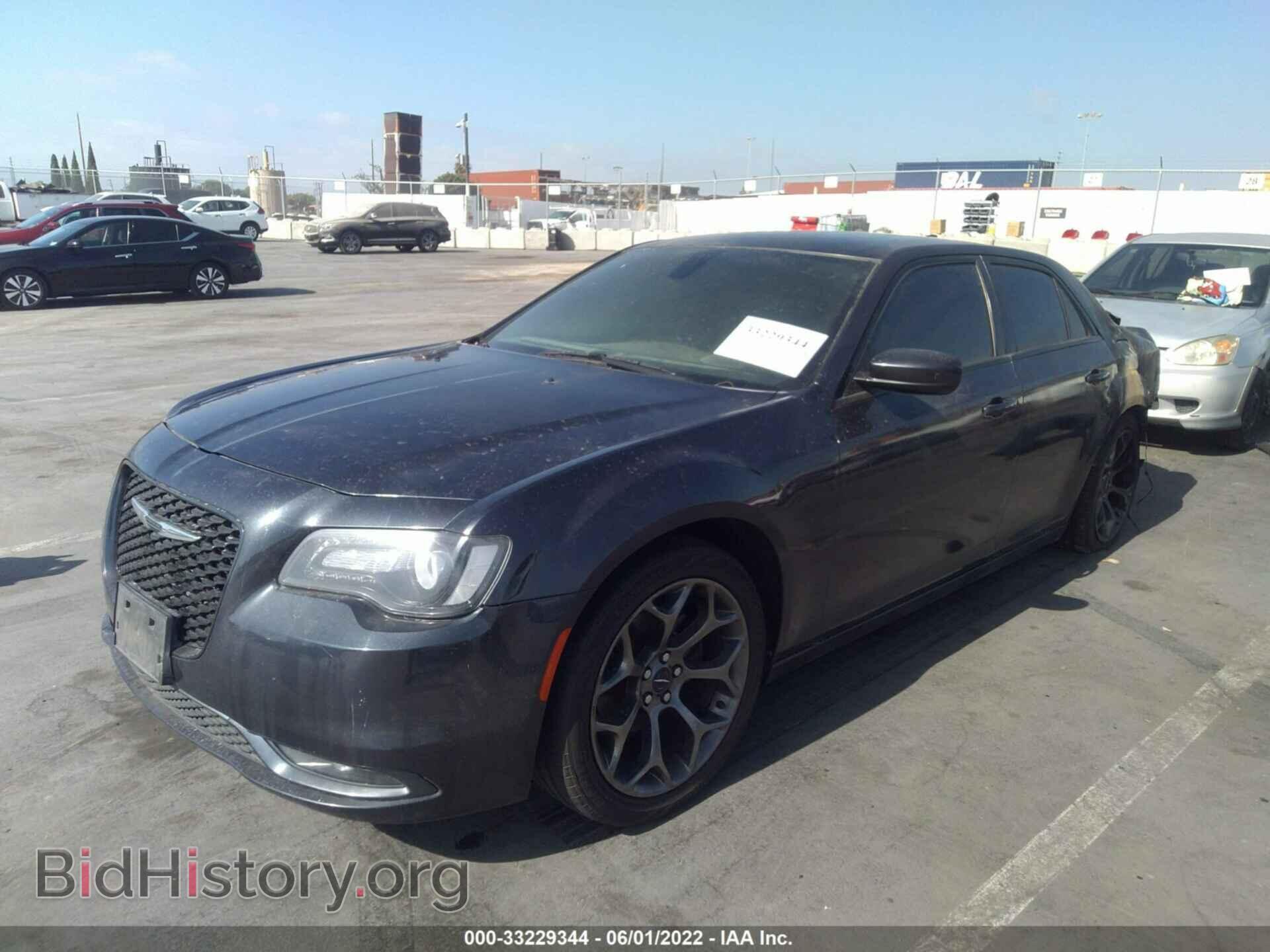 2017 CHRYSLER 300 - VIN: 2C3CCABG9HH663468 - Фото 2