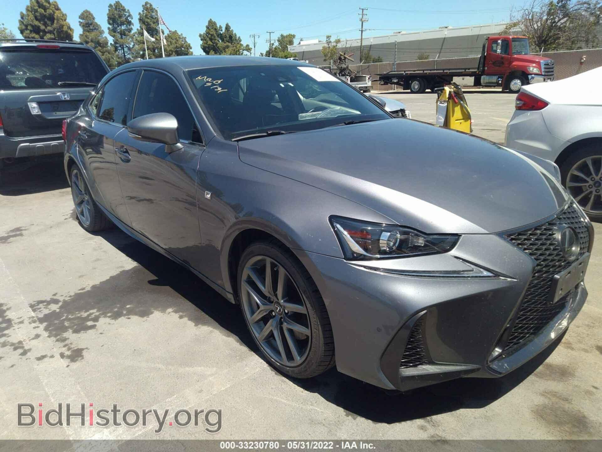 Photo JTHBA1D2XJ5065724 - LEXUS IS 2018
