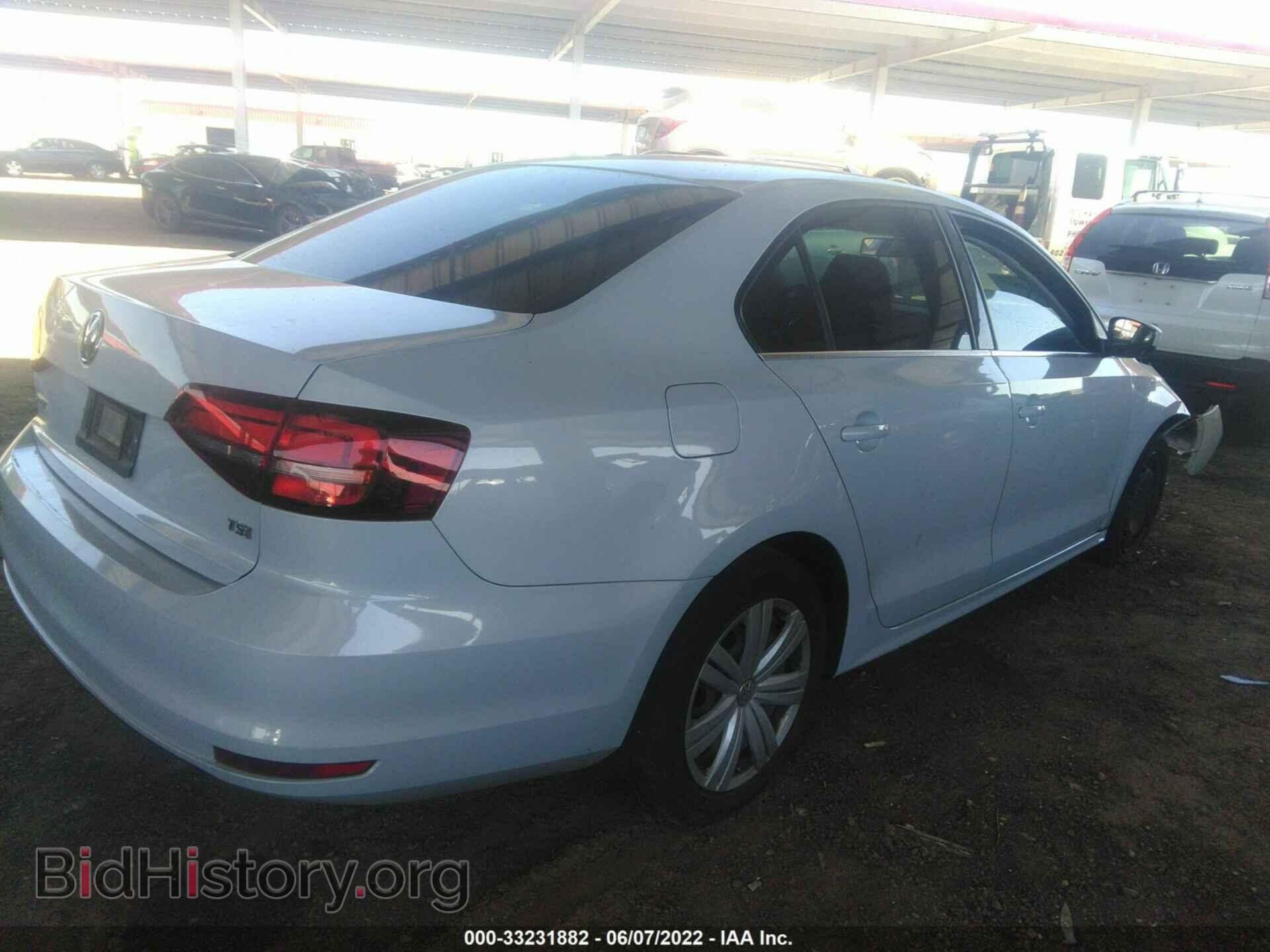 2017 VOLKSWAGEN JETTA - VIN: 3VW2B7AJ8HM291579 - Фото 4